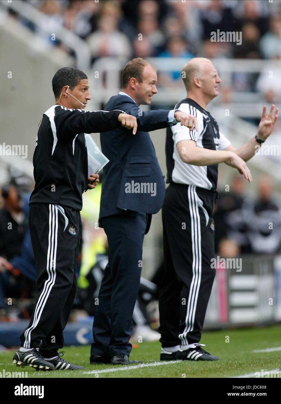HUGHTON SHEARER & DOWIE NEWCASTLE UTD DONNER V FULHAM FC.ST JAMES PARK NEWCASTLE ANGLETERRE 16 Mai 2009 Banque D'Images