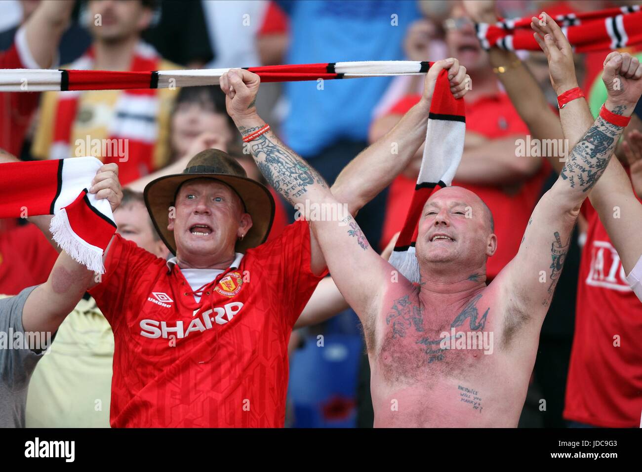 UNITED FANS SCANDANT BARCELONE V MANCHESTER UNITED STADIO OLIMPICO ROME ITALIE 27 Mai 2009 Banque D'Images