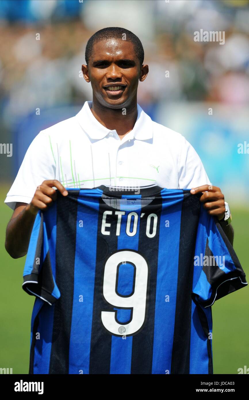 SAMUEL Eto'o (UK SALES UNIQUEMENT) L'INTER MILAN Appiano Gentile ITALIE 28 Juillet 2009 Banque D'Images