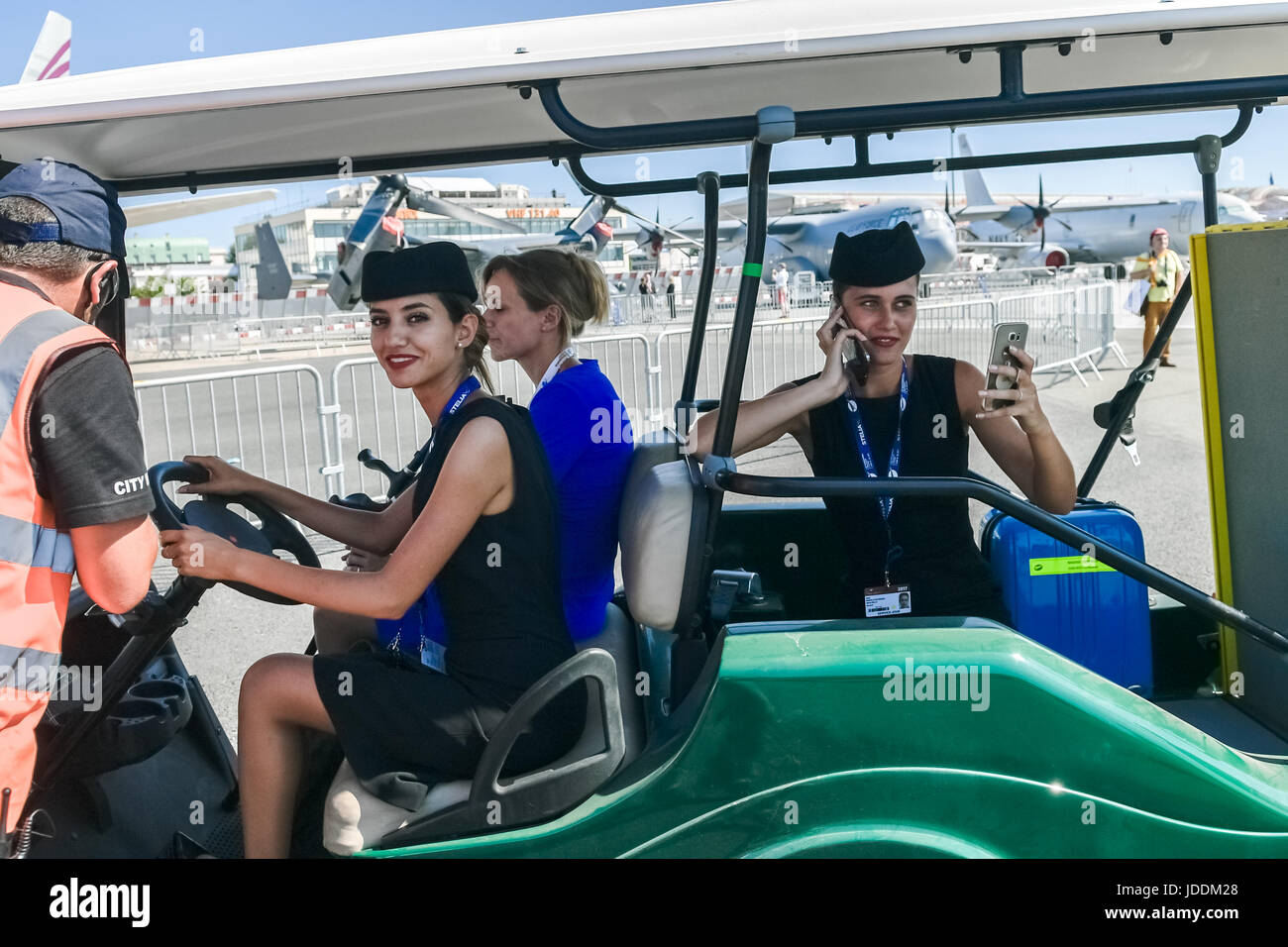 Julien Mattia / Le Pictorium - Salon du Bourget 2017 lors de la visite d'Emmanuel Macron - 19/06/2017 - France / Seine-Saint-Denis / Le Bourget - Paris Air Show 2017 lors de la visite d'Emmanuel Macron Banque D'Images