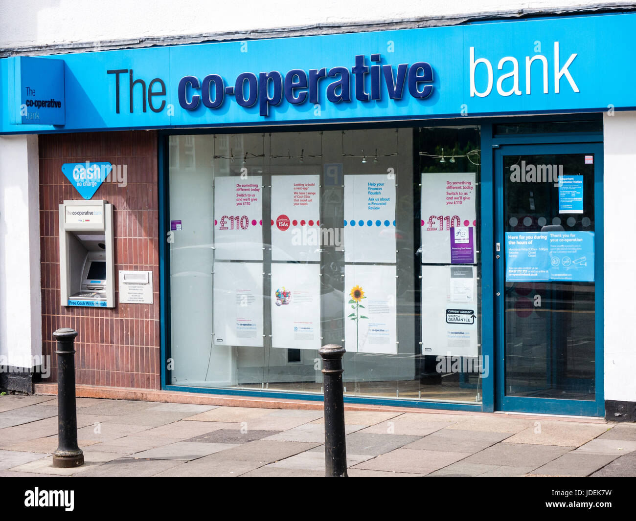 The Co-operative Bank, Reading, Berkshire, Angleterre, Royaume-Uni, GB. Banque D'Images