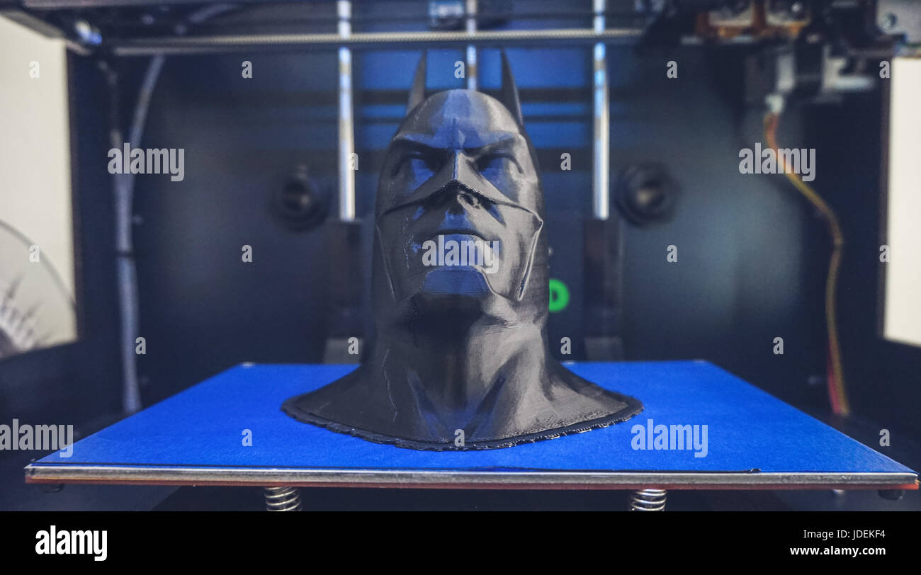 Figure 3d batman imprimé dans une imprimante 3D Photo Stock - Alamy