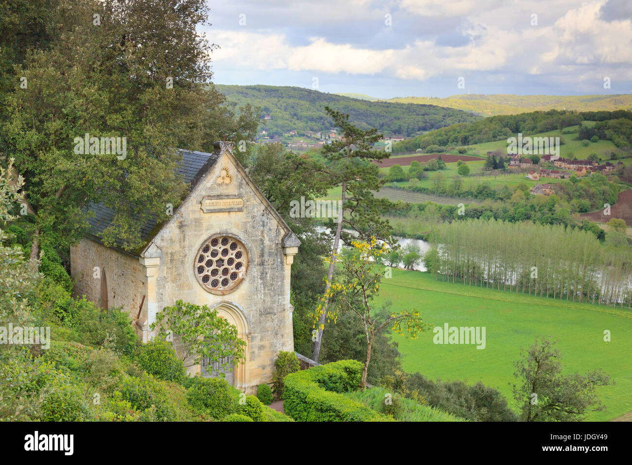 France, Dordogne (24), le Périgord Noir, vallée de la Dordogne, Vézac, jardins du château de Marqueyssac, chapelle Saint-Julien (utilisation presse et éd Banque D'Images