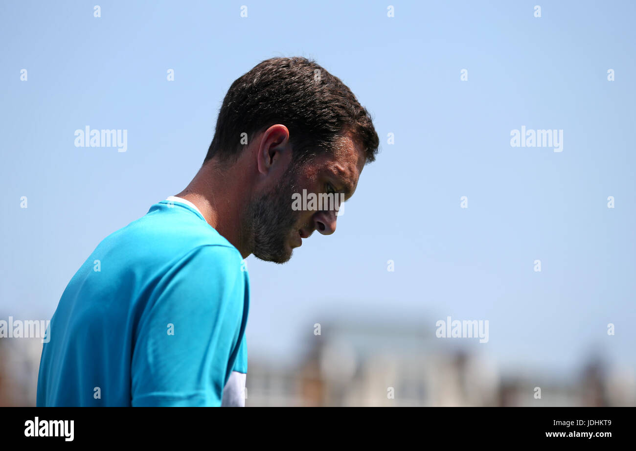 James Ward de la Grande-Bretagne au cours de la deuxième journée de l'AEGON Championships 2017 au Queen's Club de Londres. Banque D'Images