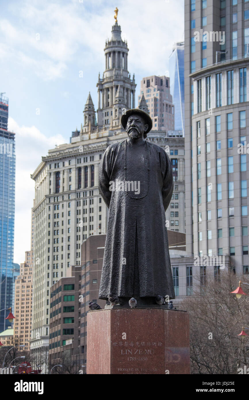 Statue de lin chinois Xu Ze dynastie Ching pionnier de la lutte contre la drogue, Chatham Square, Chinatown, New York Banque D'Images