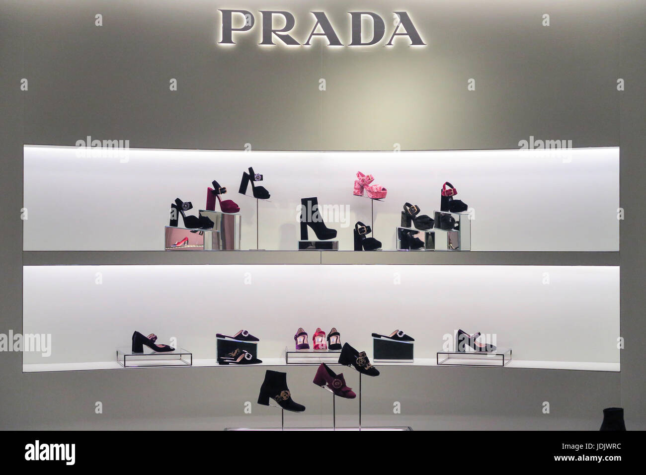 Saks Fifth Avenue Department Store, NYC, USA Banque D'Images