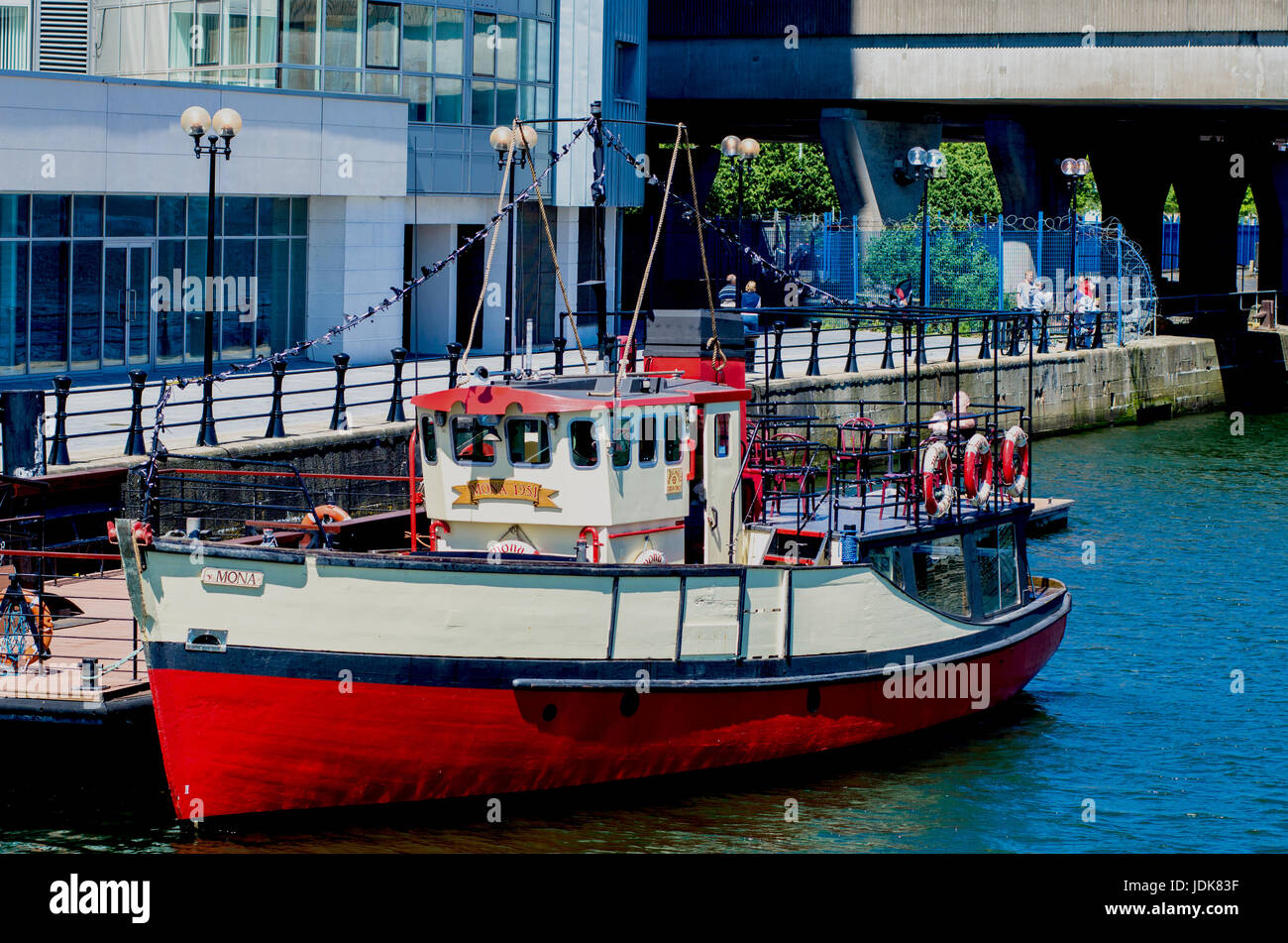 Titanic Quarter Queen's Island River Lagan Belfast Banque D'Images