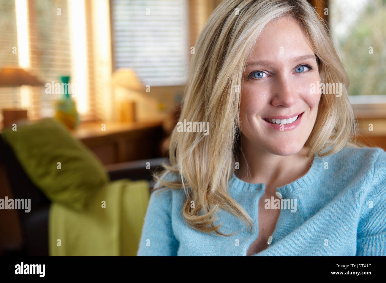 Portrait of a woman smiling Banque D'Images