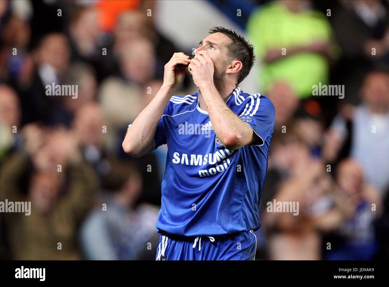 Bisous FRANK LAMPARD Chelsea V LIVERPOOL INTERDICTION NOIR CL STAMFORD BRIDGE Londres Angleterre 30 Avril 2008 Banque D'Images