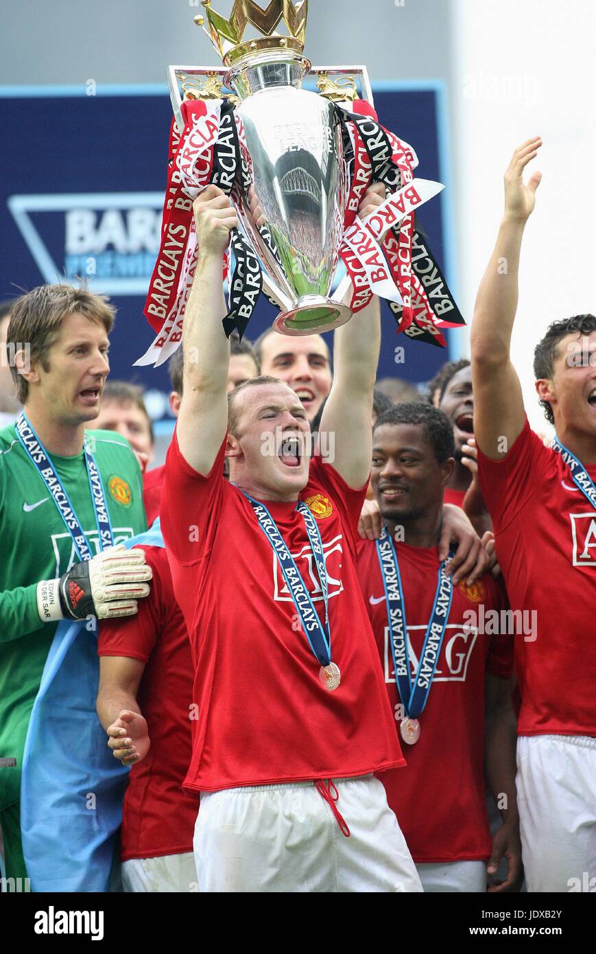 WAYNE ROONEY AVEC TROPHÉE, gagnants de la Barclays Premier League, Wigan 07/08 V MANCHESTER UNITED, 2008 Banque D'Images