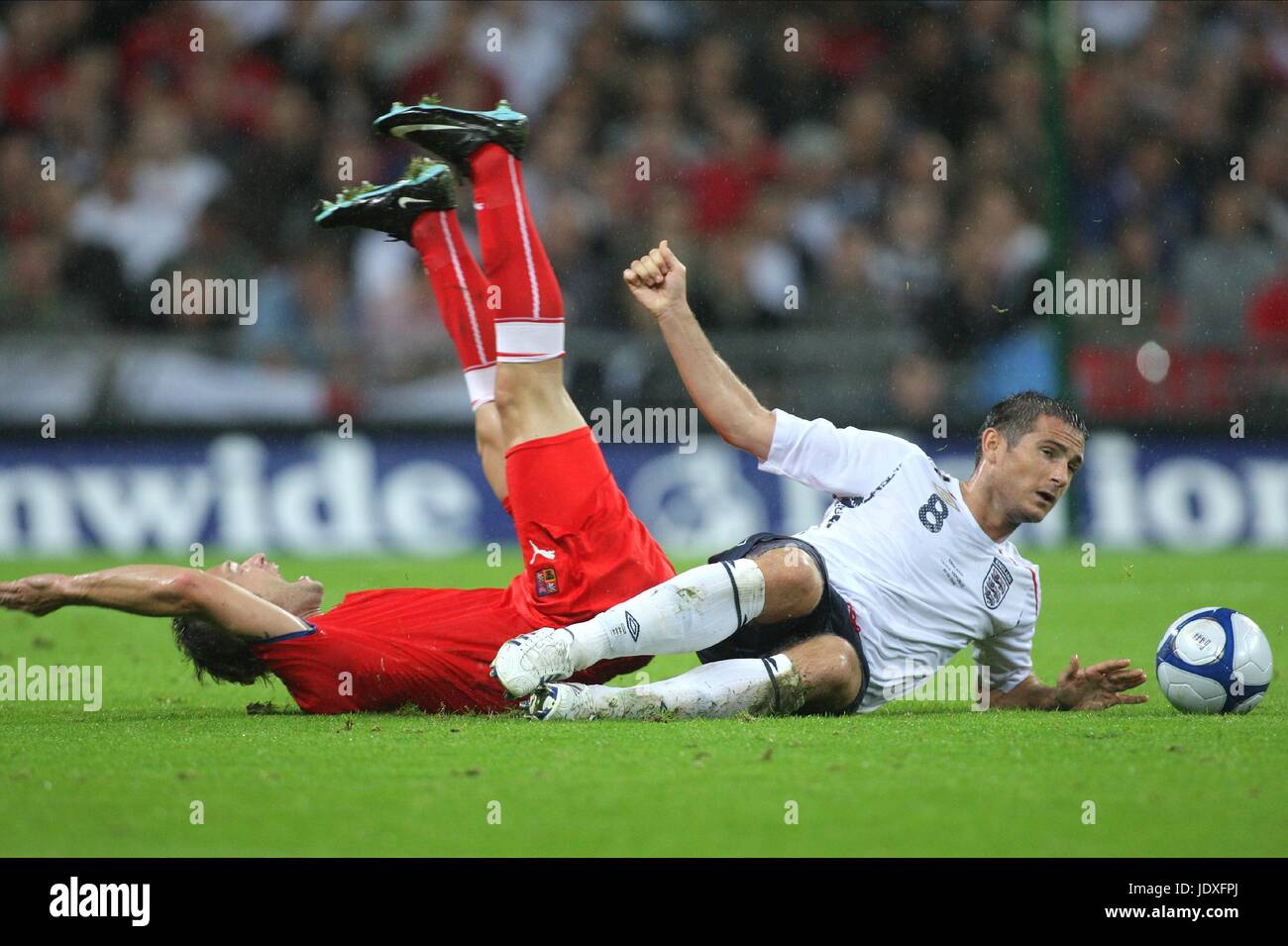 FRANK LAMPARD & JAN POLAK ANGLETERRE / RÉPUBLIQUE TCHÈQUE AU STADE DE WEMBLEY Londres Angleterre 20 Août 2008 Banque D'Images