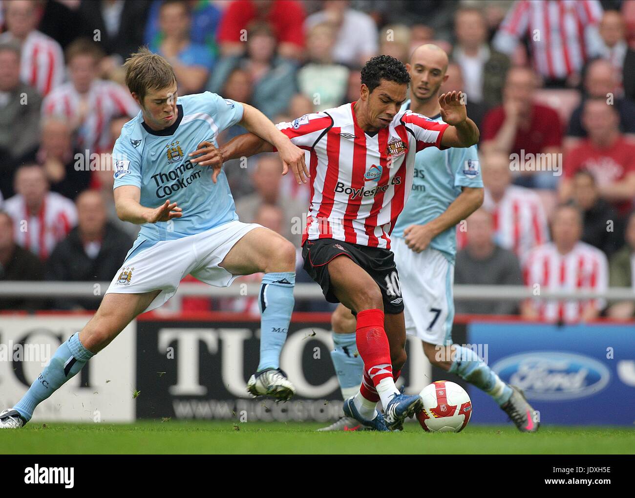 MICHAEL JOHNSON & RICHARDSON SUNDERLAND V MANCHESTER CITY STADIUM OF LIGHT SUNDERLAND ENGLAND 31 Août 2008 Banque D'Images