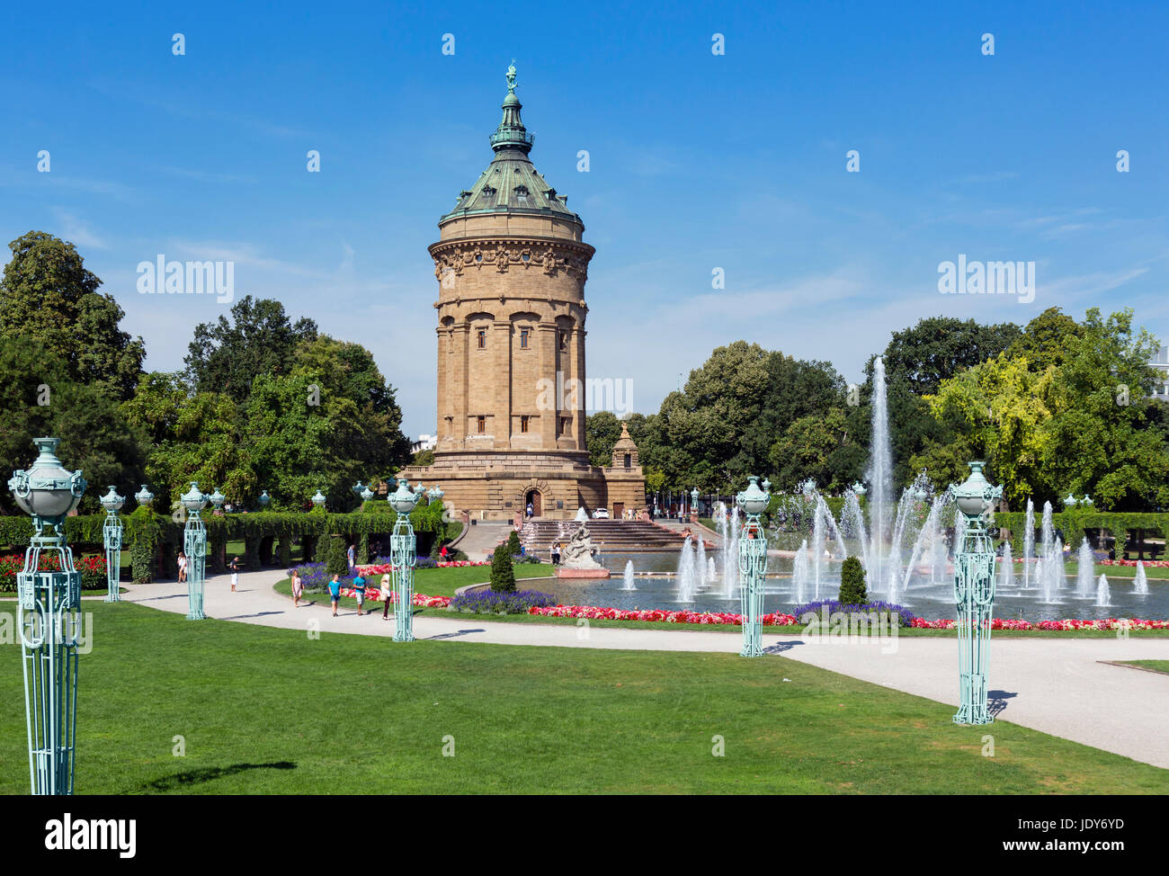 Du Wasserturm (Château d'eau), Friedrichsplatz, Mannheim, Bade-Wurtemberg, Allemagne Banque D'Images