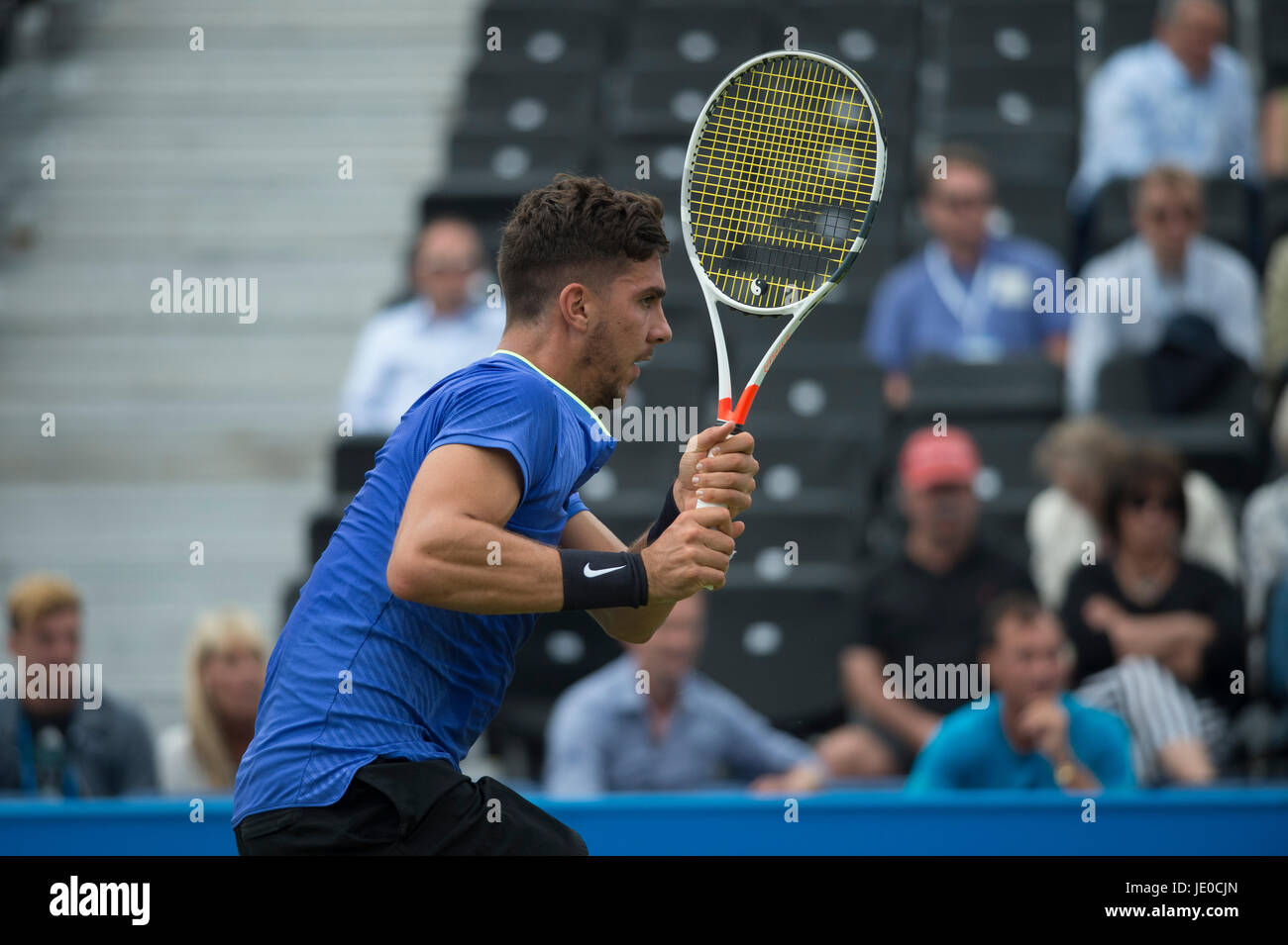 Le Queen's Club, London, UK. 22 juin 2017. Jour 4 de l'Aegon Tennis Championships 2017 dans l'ouest de Londres, Daniil Medvedev (RUS) v Thanasi Kokkinakis (AUS), remportant en deux ensembles. Credit : Malcolm Park / Alamy Live News Banque D'Images