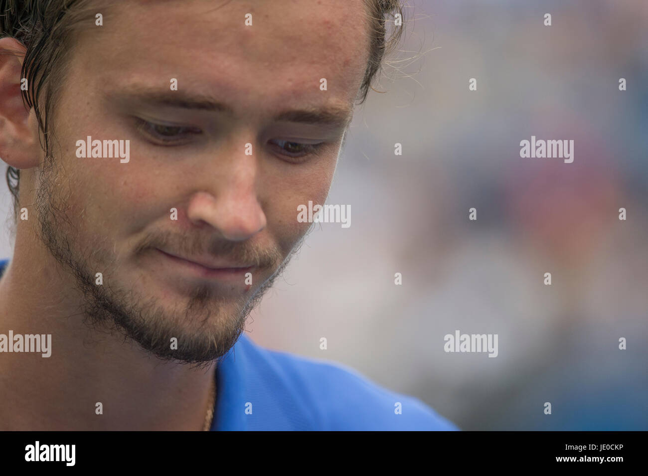 Le Queen's Club, London, UK. 22 juin 2017. Jour 4 de l'Aegon Tennis Championships 2017 dans l'ouest de Londres, Daniil Medvedev (RUS) v Thanasi Kokkinakis (AUS), remportant en deux ensembles. Credit : Malcolm Park / Alamy Live News Banque D'Images
