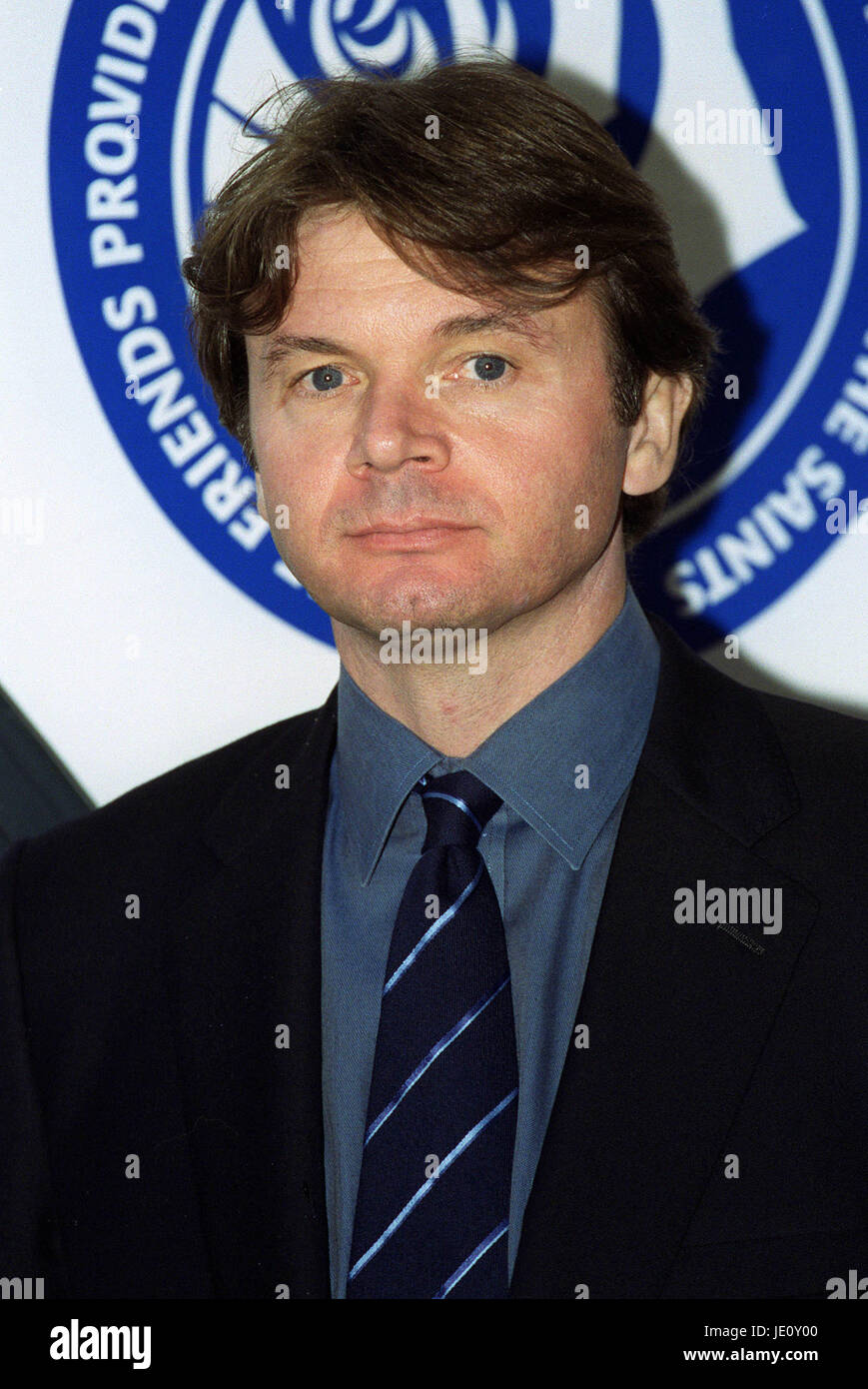 PHILIPPE TROUSSIER ENTRAÎNEUR JAPON ANGLETERRE SOUTHAMPTON 07 Octobre 2001 Banque D'Images