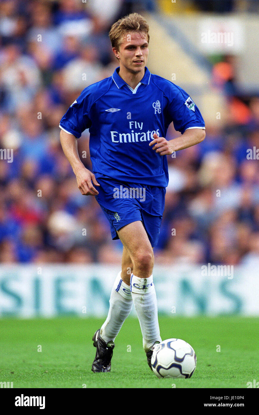 JESPER GRONKJAER CHELSEA FC STAMFORD BRIDGE Londres Angleterre 08 Septembre 2001 Banque D'Images