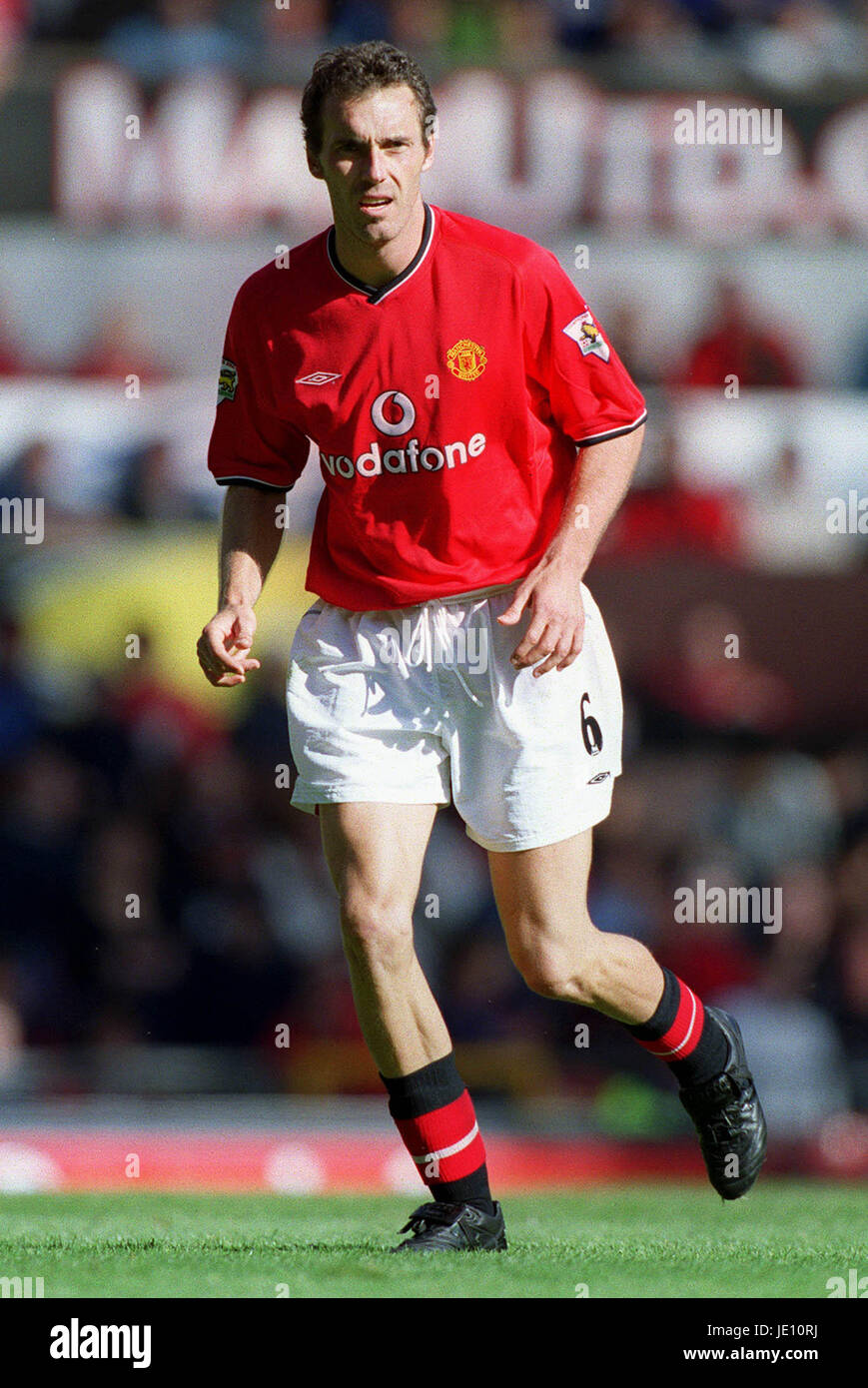LAURENT BLANC MANCHESTER UNITED FC OLD TRAFFORD MANCHESTER 08 Septembre