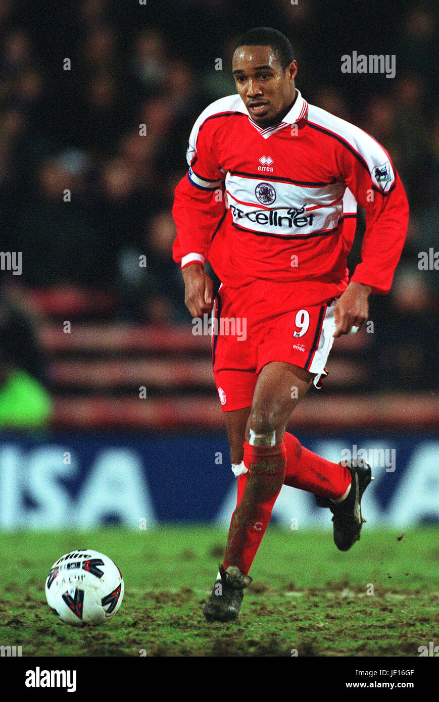 PAUL INCE MIDDLESBROUGH FC SELHURST PARK LONDON 13 Février 2001 Banque D'Images