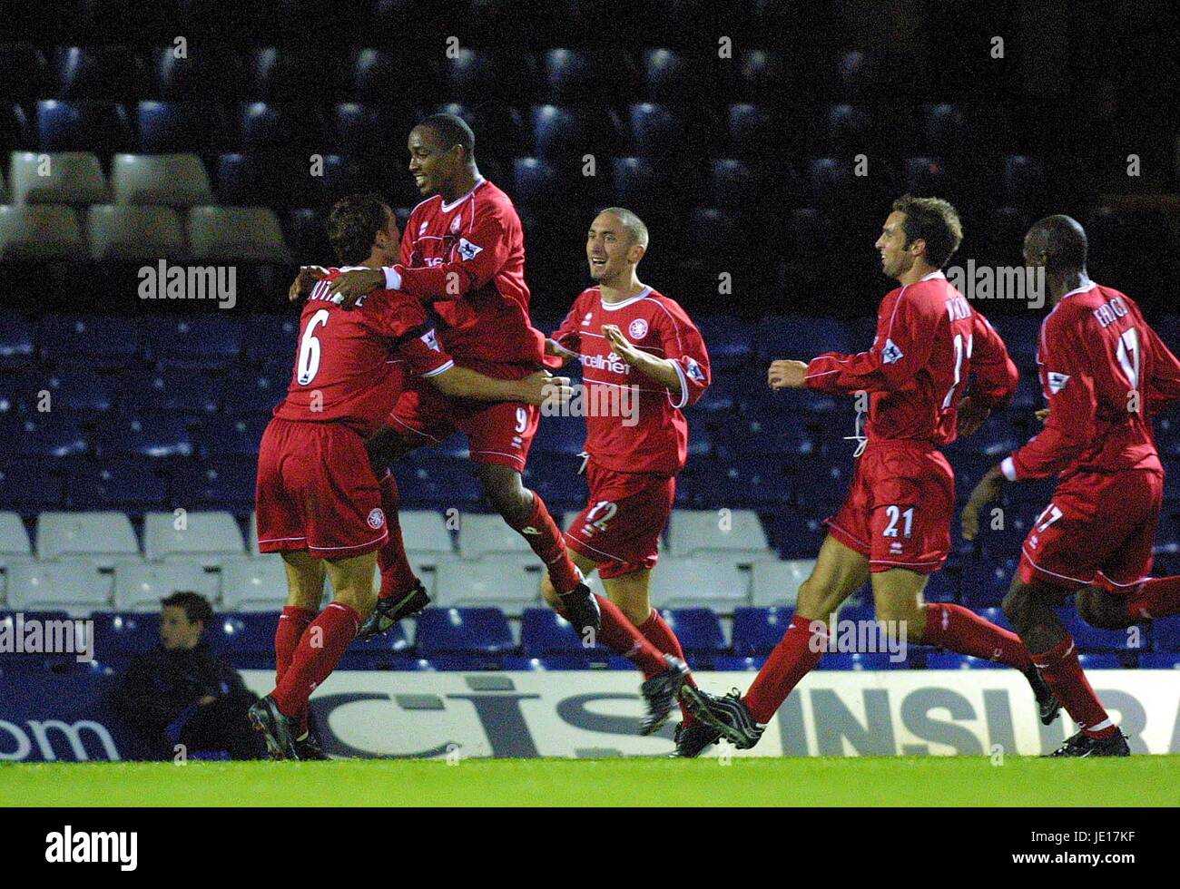 PAUL INCE & COÉQUIPIERS V LEICESTER CITY MIDDLESBROUGH FILBERT STREET LEICESTER 17 Septembre 2001 Banque D'Images