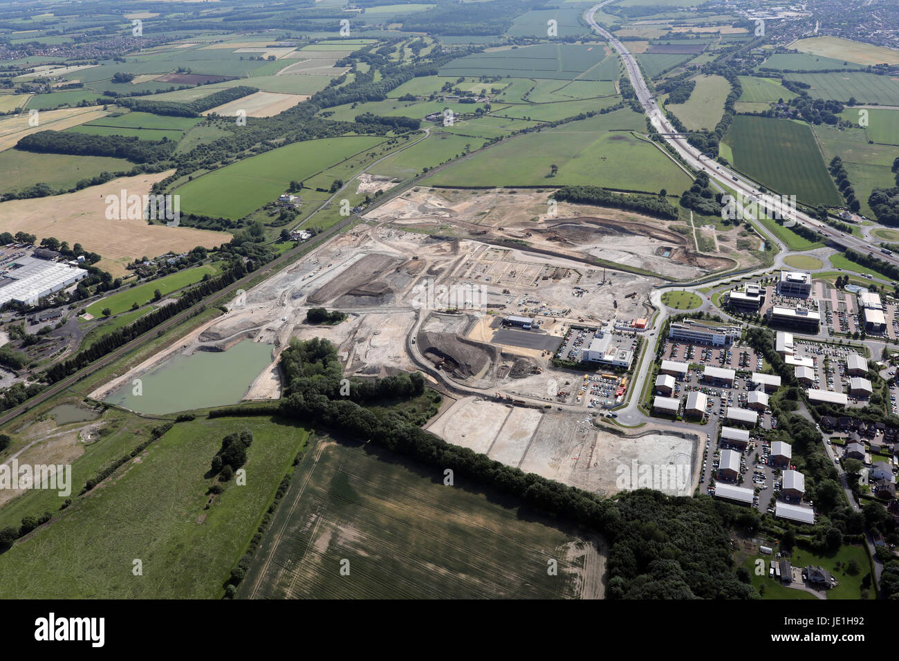 Vue aérienne d'une extension à Thorpe Park, Colton près de Leeds, Royaume-Uni Banque D'Images