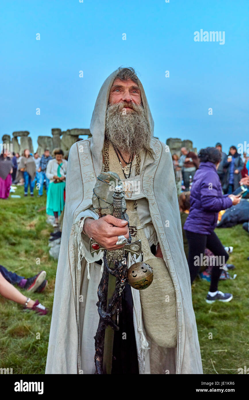 Stonehenge Solstice d'été 21 juin 2073 Sunrise Tour Banque D'Images