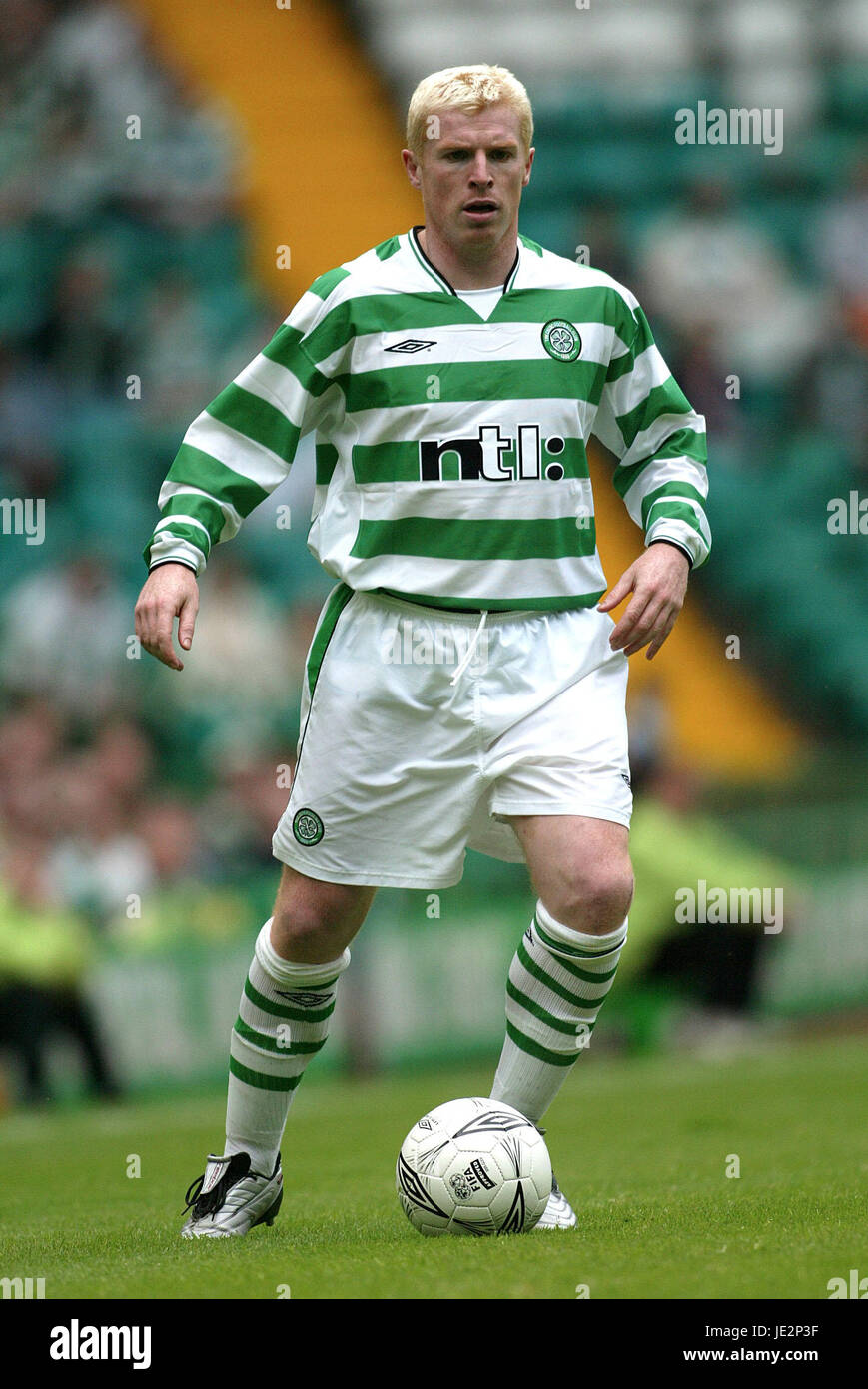 NEIL LENNON Glasgow Celtic FC 27 Juillet 2002 Banque D'Images