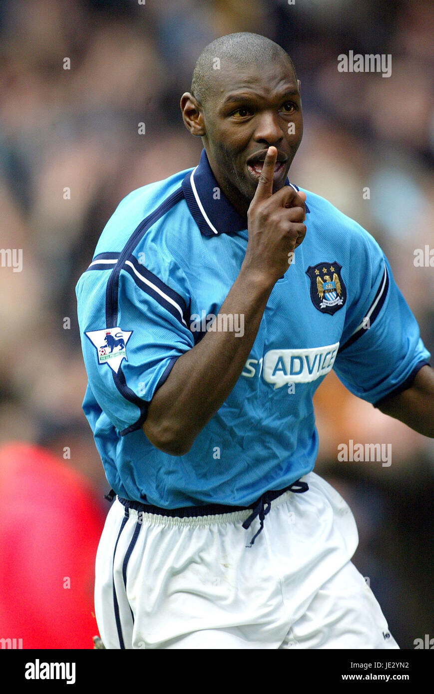 SHAUN GOATER Manchester City FC MAINE ROAD MANCHESTER ANGLETERRE 09 Novembre 2002 Banque D'Images