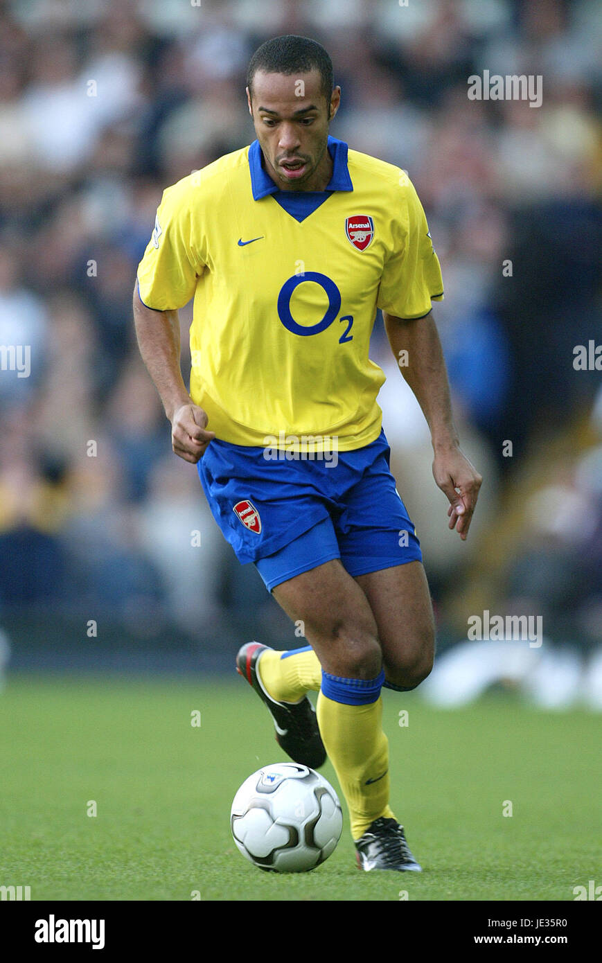 THIERRY HENRY ARSENAL FC ELLAND ROAD LEEDS ANGLETERRE 01 Novembre 2003 Banque D'Images