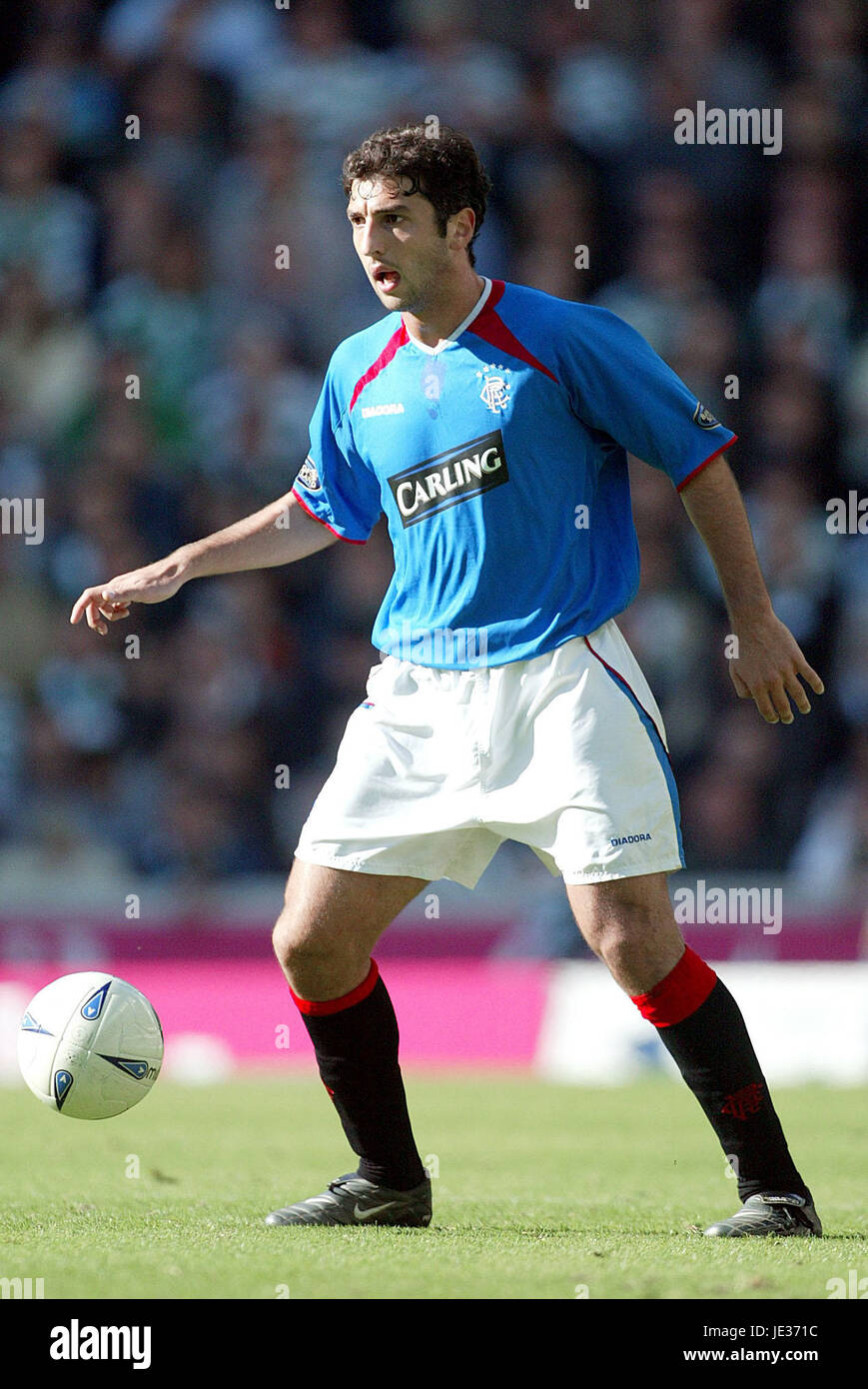 ZURAB KHIZANISHVILI Glasgow Rangers FC STADE IBROX GLASGOW ECOSSE 04 Octobre 2003 Banque D'Images