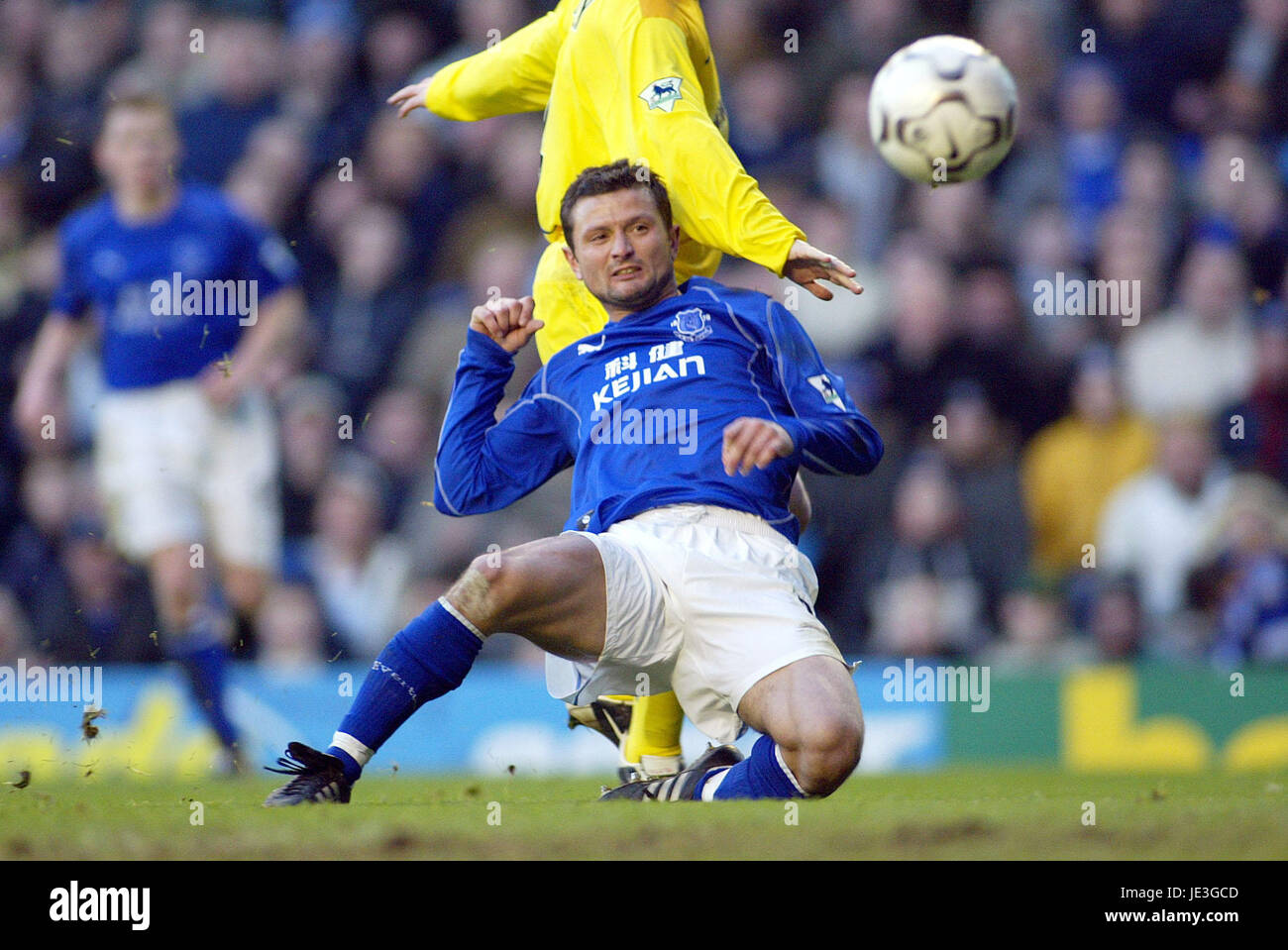 TOMASZ RADZINSKI FC Everton GOODISON PARK LIVERPOOL 01 Février 2003 Banque D'Images
