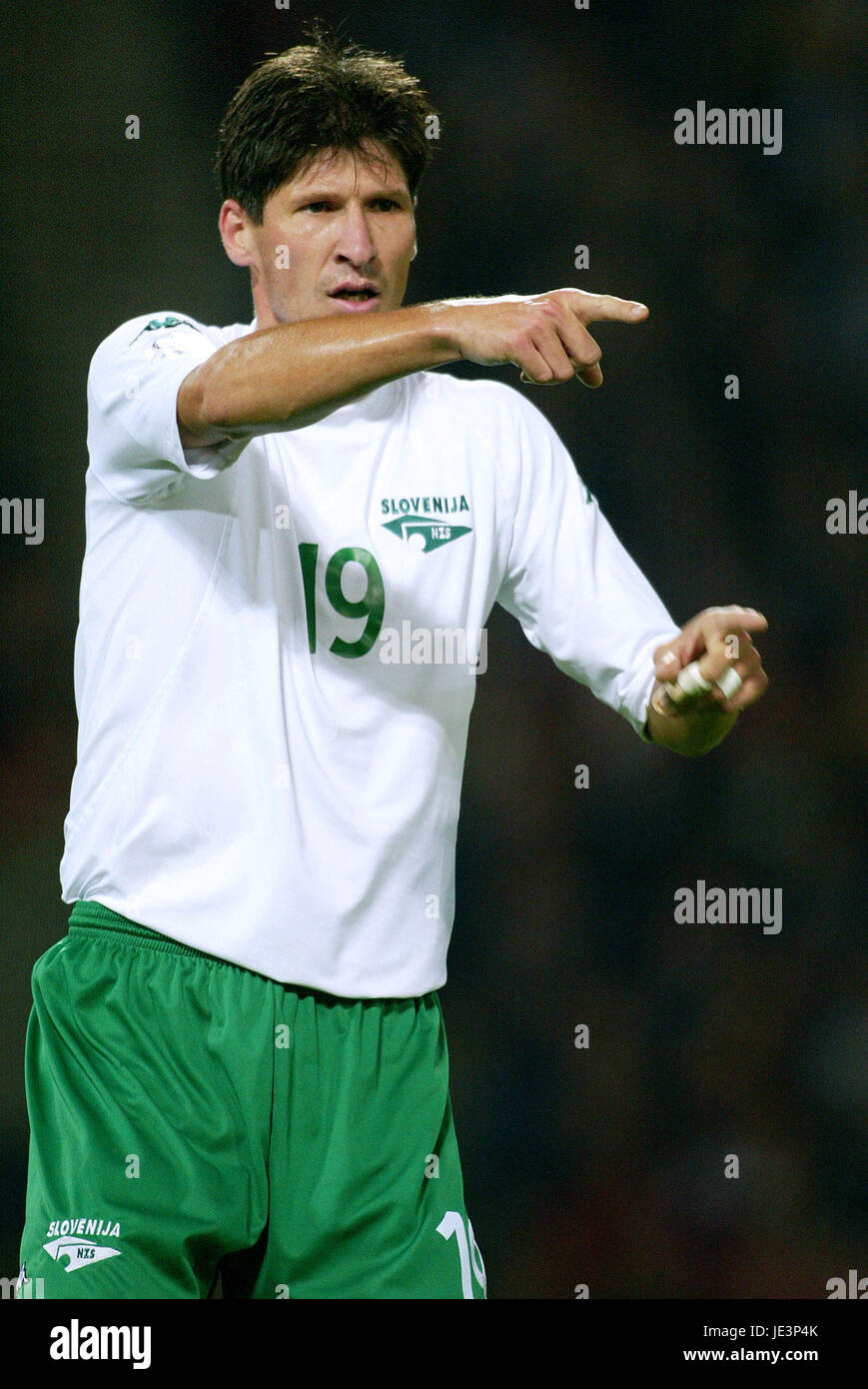 SIMON SESLAR SLOVÉNIE HAMPDEN PARK GLASGOW ECOSSE 08 Septembre 2004 Banque D'Images