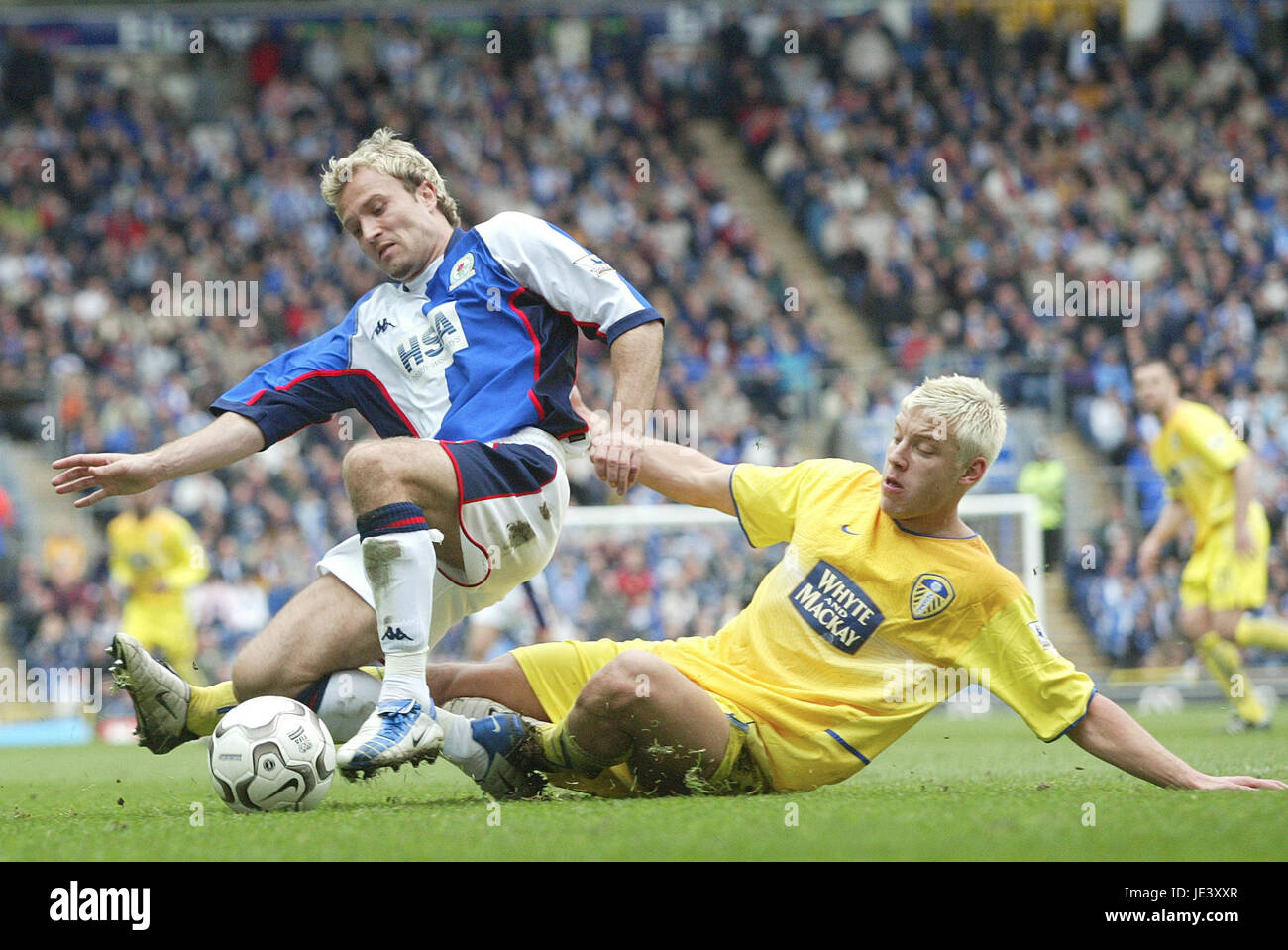 ALAN SMITH & MICHAEL GRAY Blackburn Rovers v LEEDS UTD ANGLETERRE BLACKBURN EWOOD PARK 10 Avril 2004 Banque D'Images