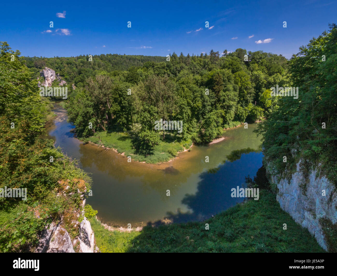 Danube près de Inzigkofen sur la vallée du Danube, Jura souabe, Bade-Wurtemberg, Allemagne, Europe Banque D'Images