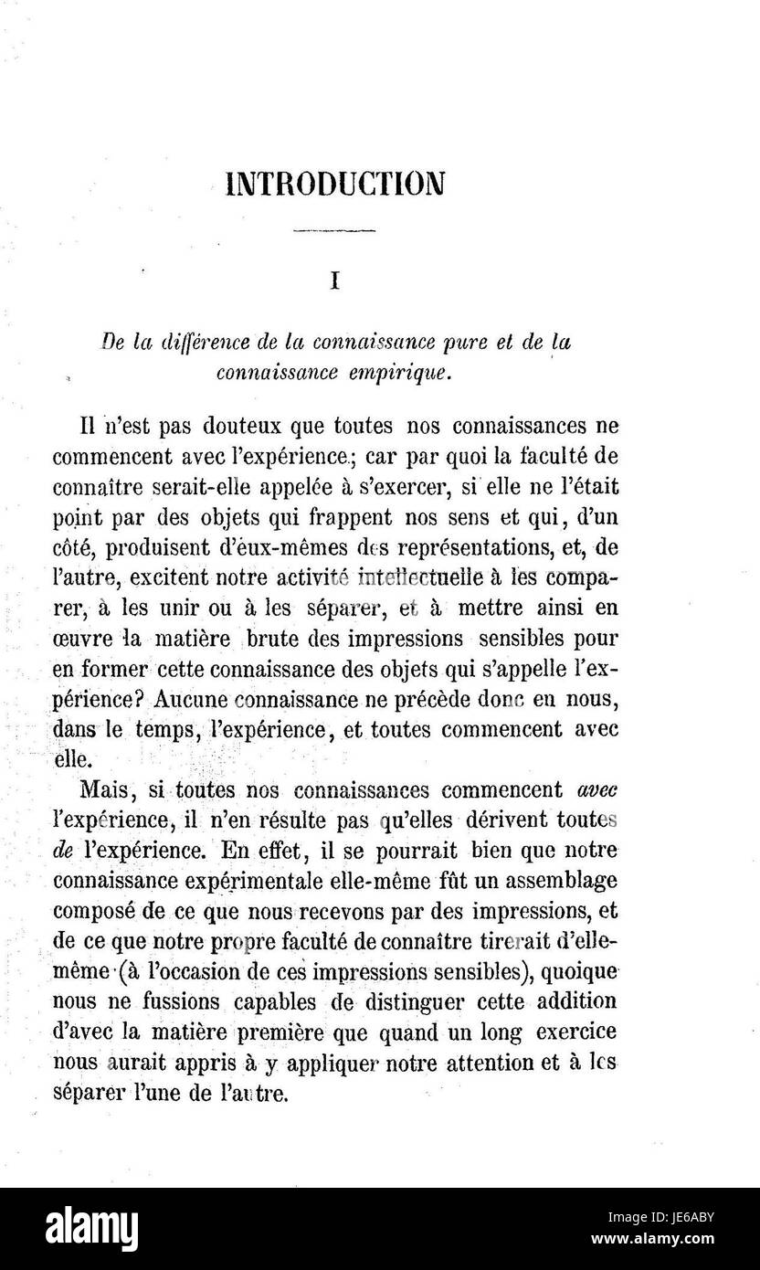 Photographie d'un processeur, en particulier le modèle CPU i, de l'industrie technologique. L'image capture les composants clés du microprocesseur, un élément essentiel des systèmes informatiques modernes. Banque D'Images