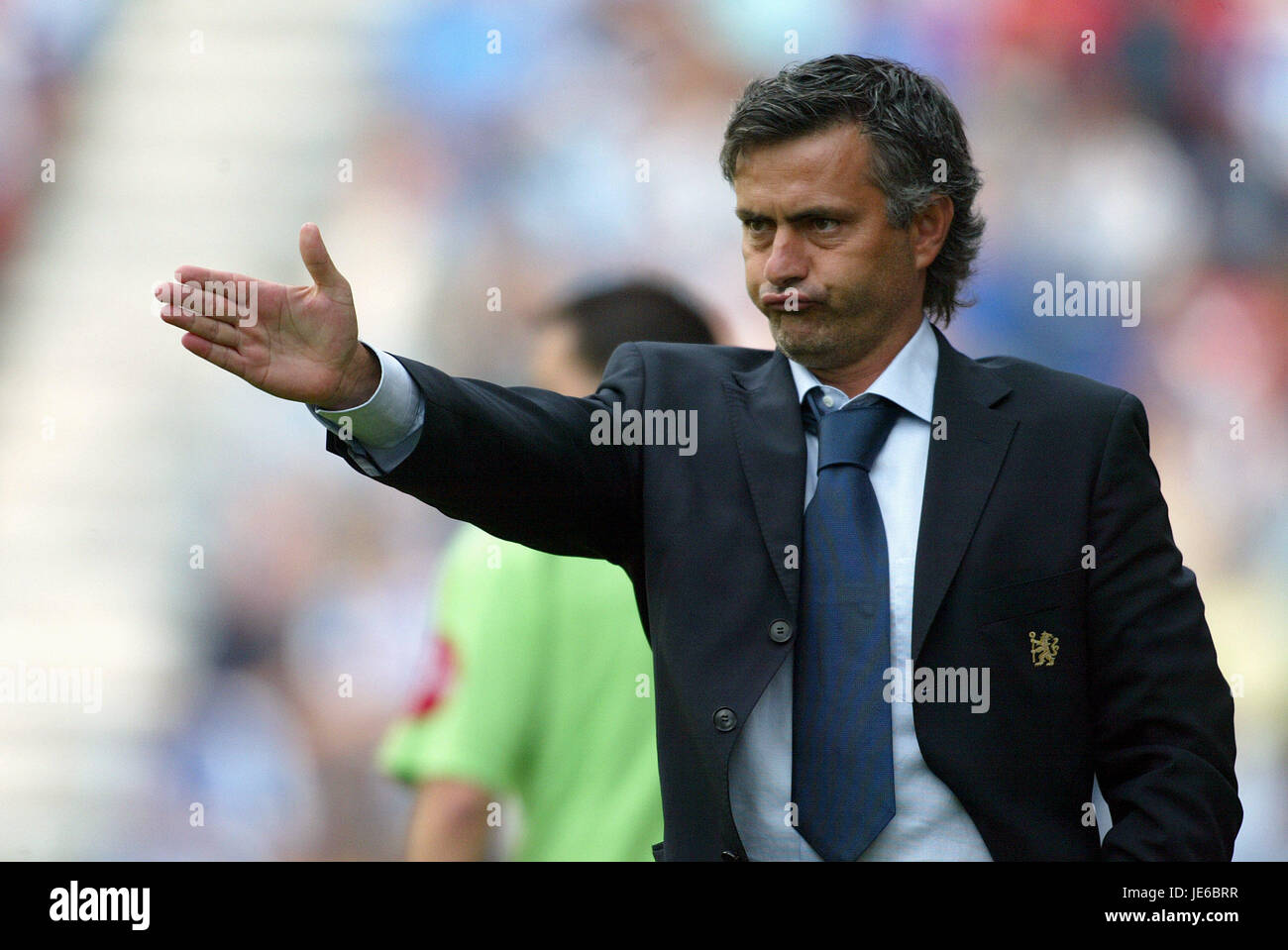 JOSE MOURINHO CHELSEA MANAGER stade JJB WIGAN ANGLETERRE 14 Août 2005 Banque D'Images