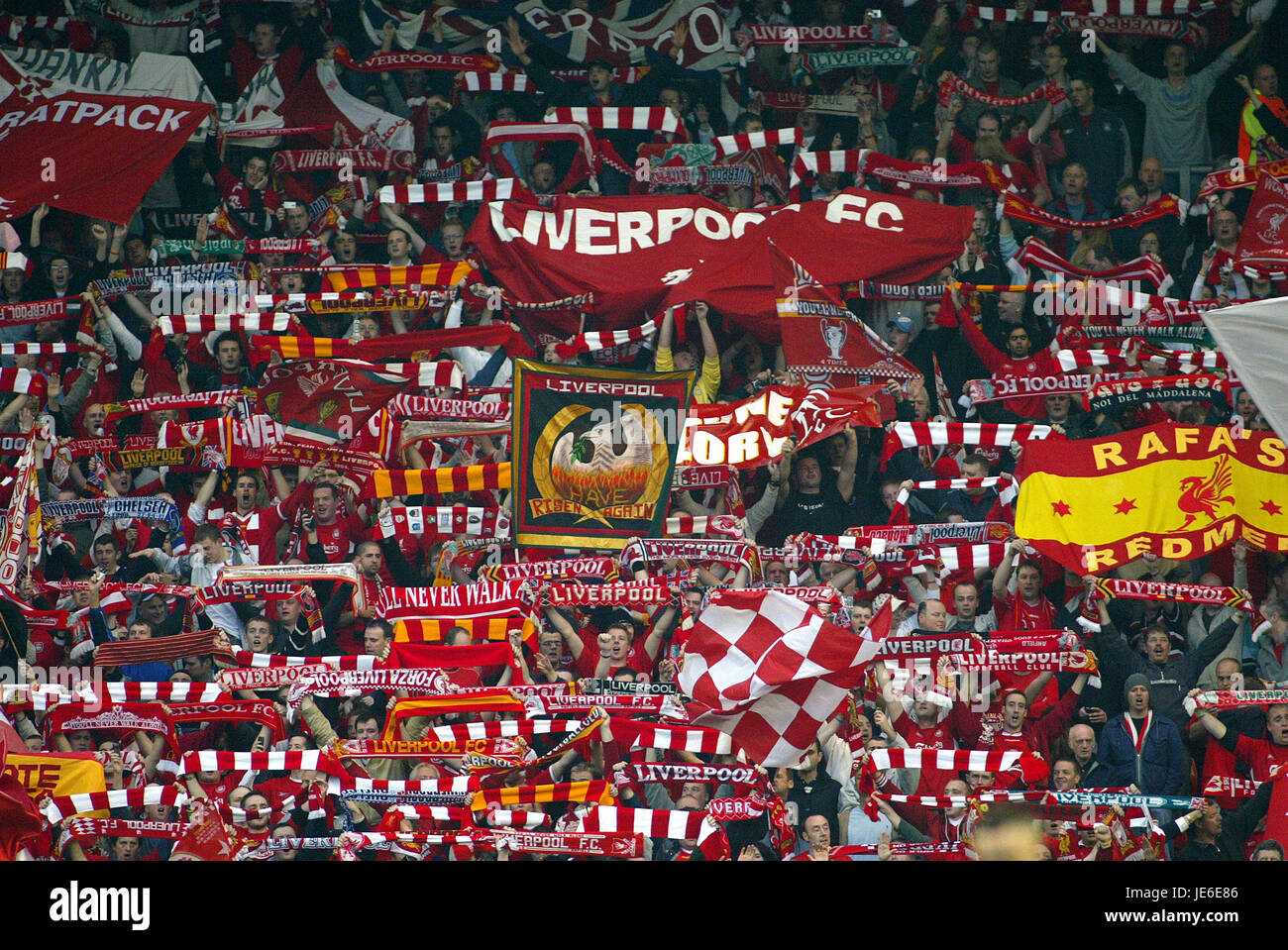 Le Kop d'ANFIELD LIVERPOOL V CHELSEA LIVERPOOL ANGLETERRE 03 Mai 2005 Banque D'Images