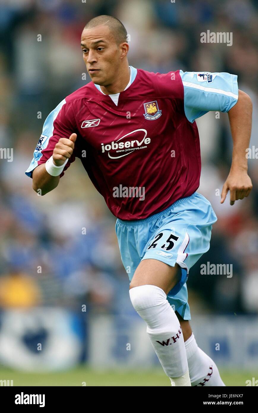 BOBBY ZAMORA West Ham United FC FRATTON PARK PORTSMOUTH ANGLETERRE 14 Octobre 2006 Banque D'Images