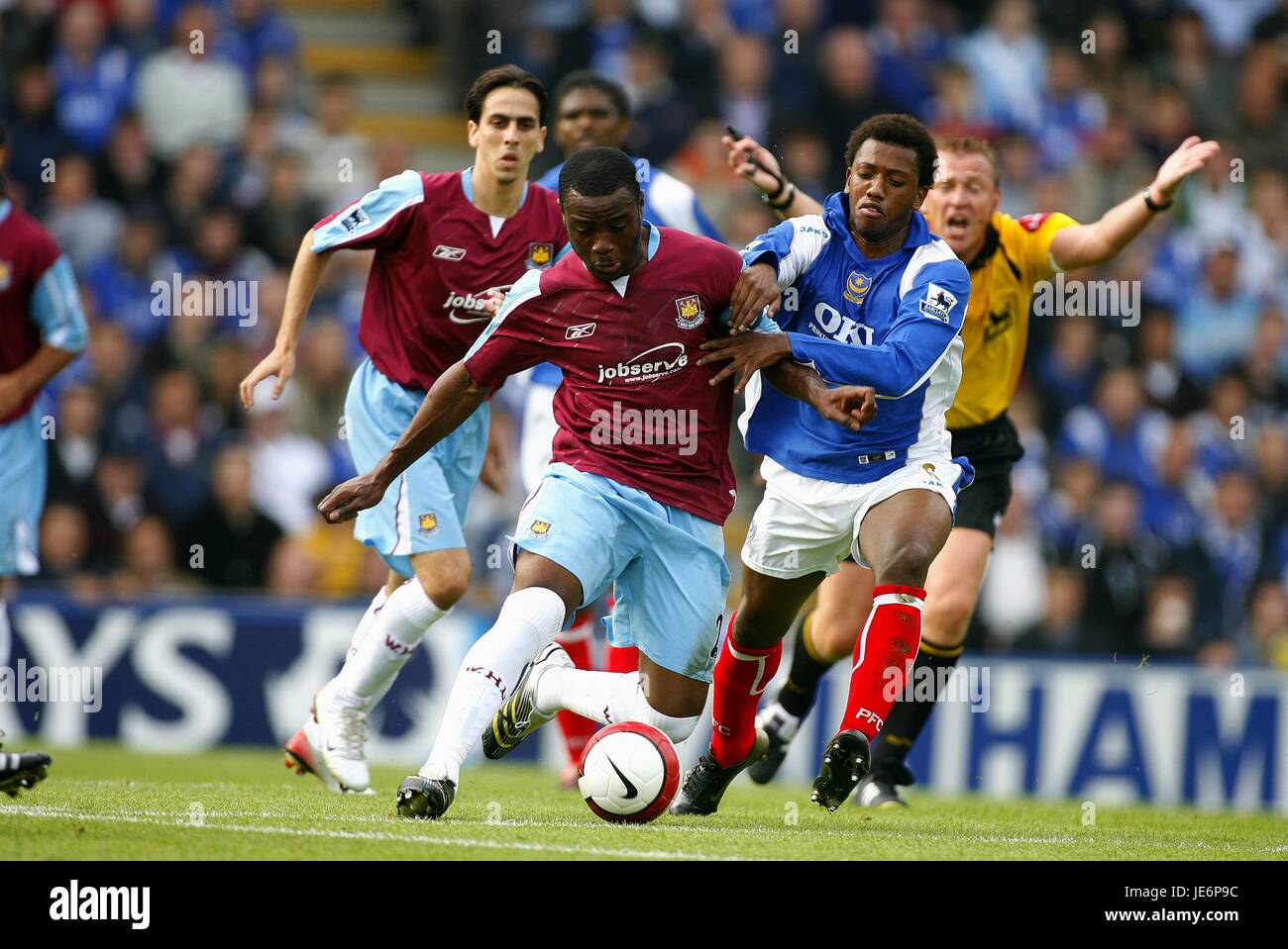 Les REO COKER & MANUEL FERNANDES PORTSMOUTH V WEST HAM UTD FRATTON PARK PORTSMOUTH Grande-bretagne 14 Octobre 2006 Banque D'Images