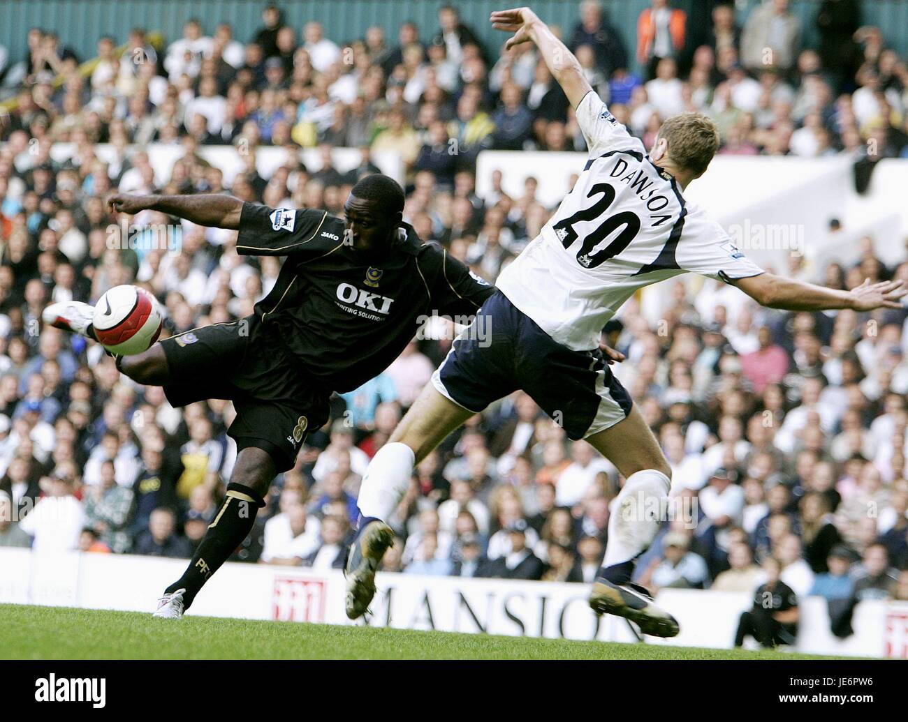 ANDREW COLE PORTSMOUTH White Hart Lane London Angleterre 01 octobre 2006 Banque D'Images