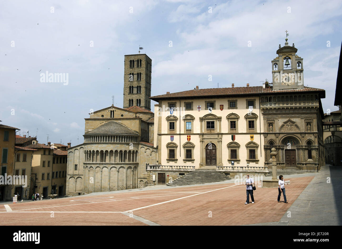 Italie, Toscane, Arezzo, Grand Place, l'église Santa Maria della Pieve, Banque D'Images