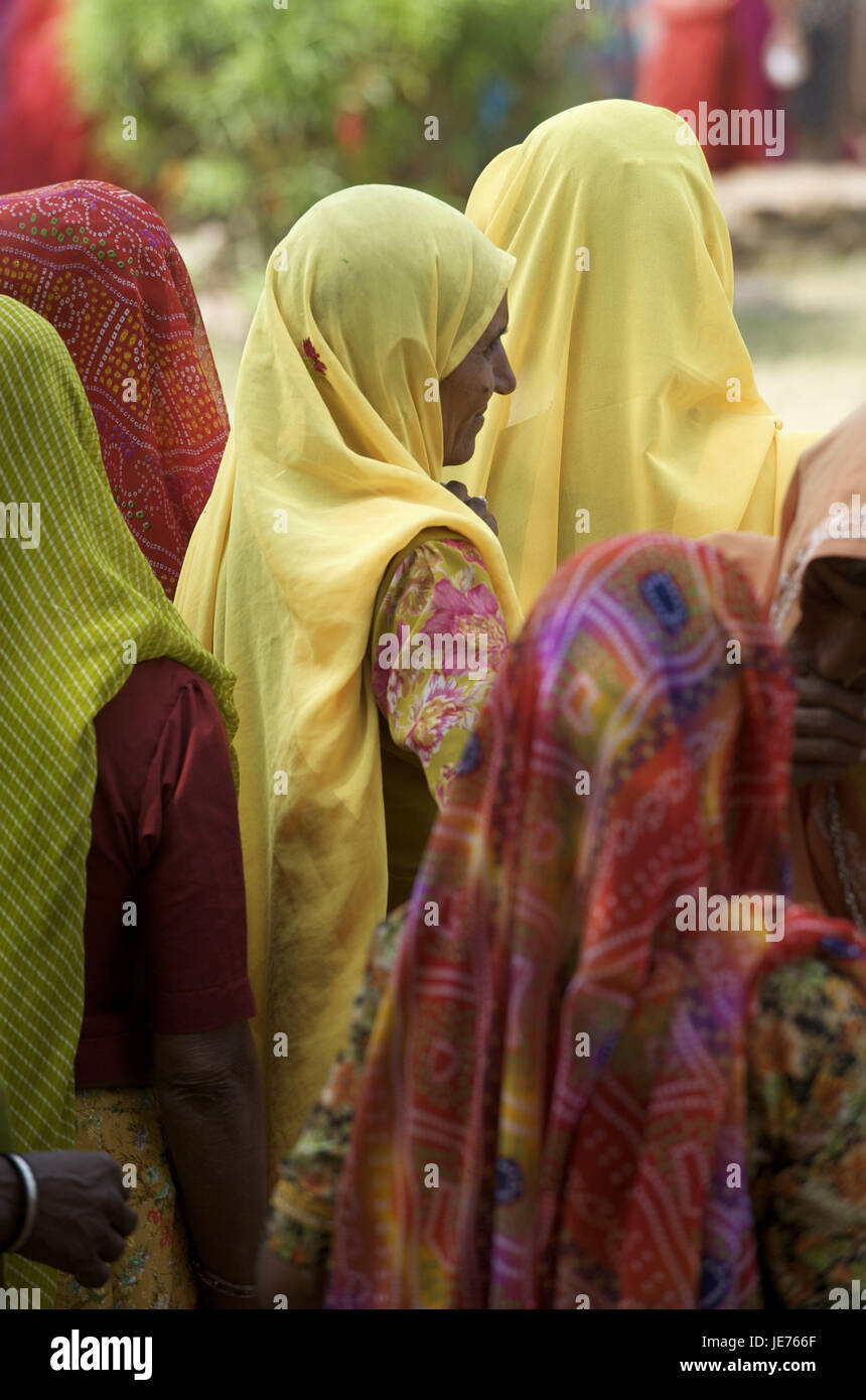 L'Inde, Rajasthan, Chittorgarh, les femmes en costume national, Banque D'Images