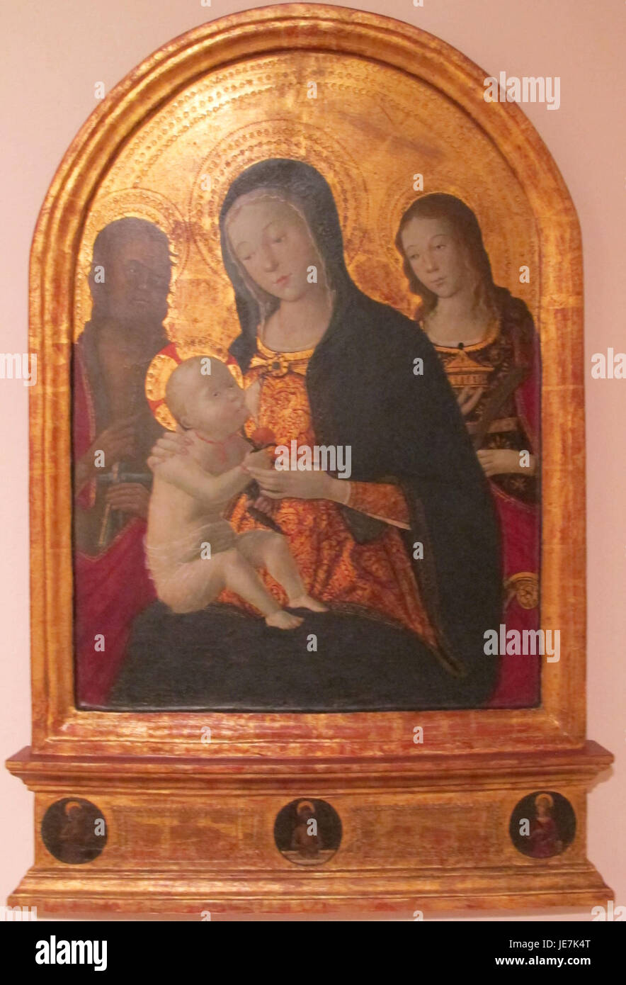 Jean Fouquet, Madonna col bambino e i Santi g. battista e m. maddalena Banque D'Images