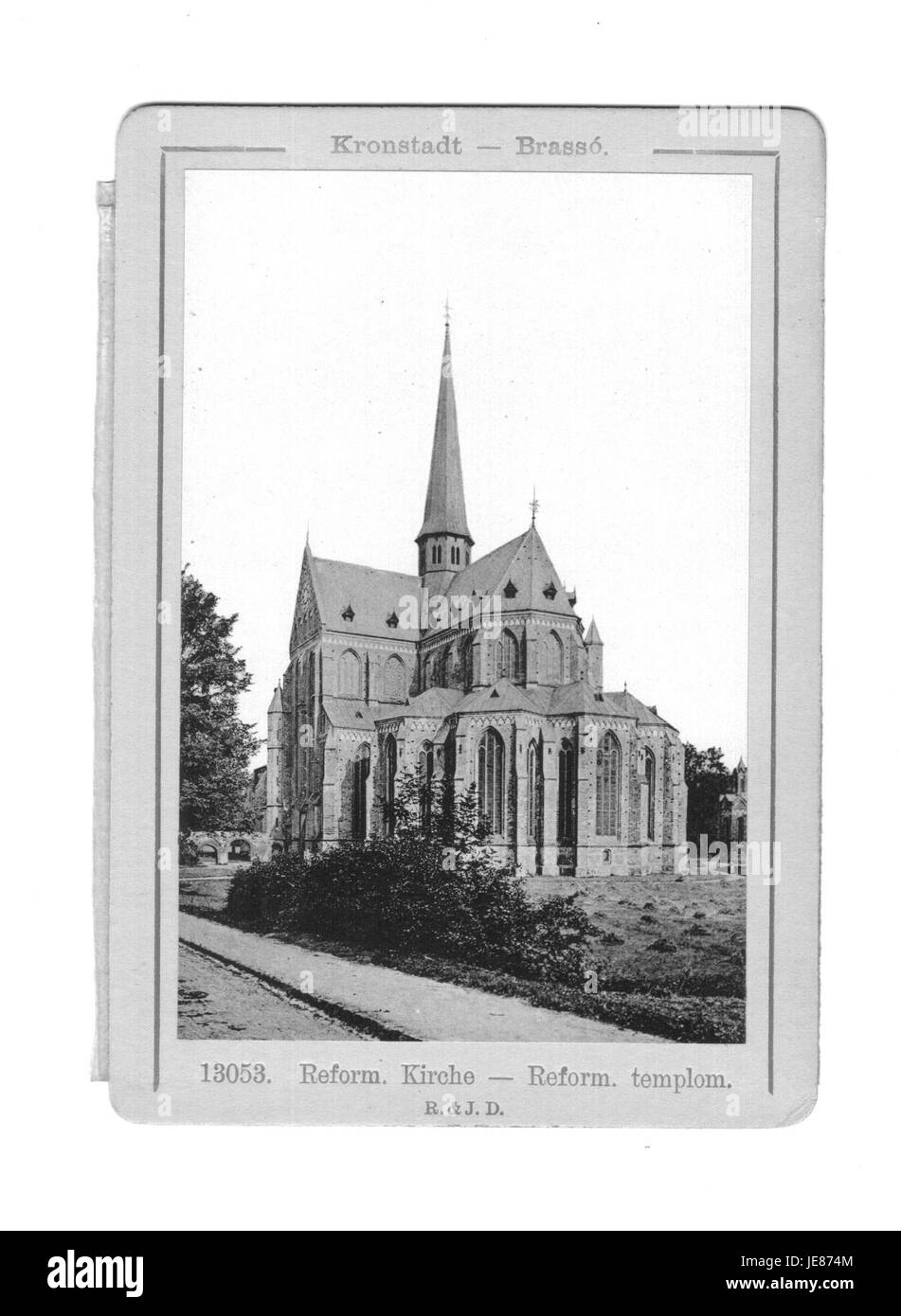 Image représentant la composition musicale ou la performance impliquant le cuivron de l'instrument, représentant éventuellement un orchestre de cuivres ou des musiciens de cuivres. Banque D'Images