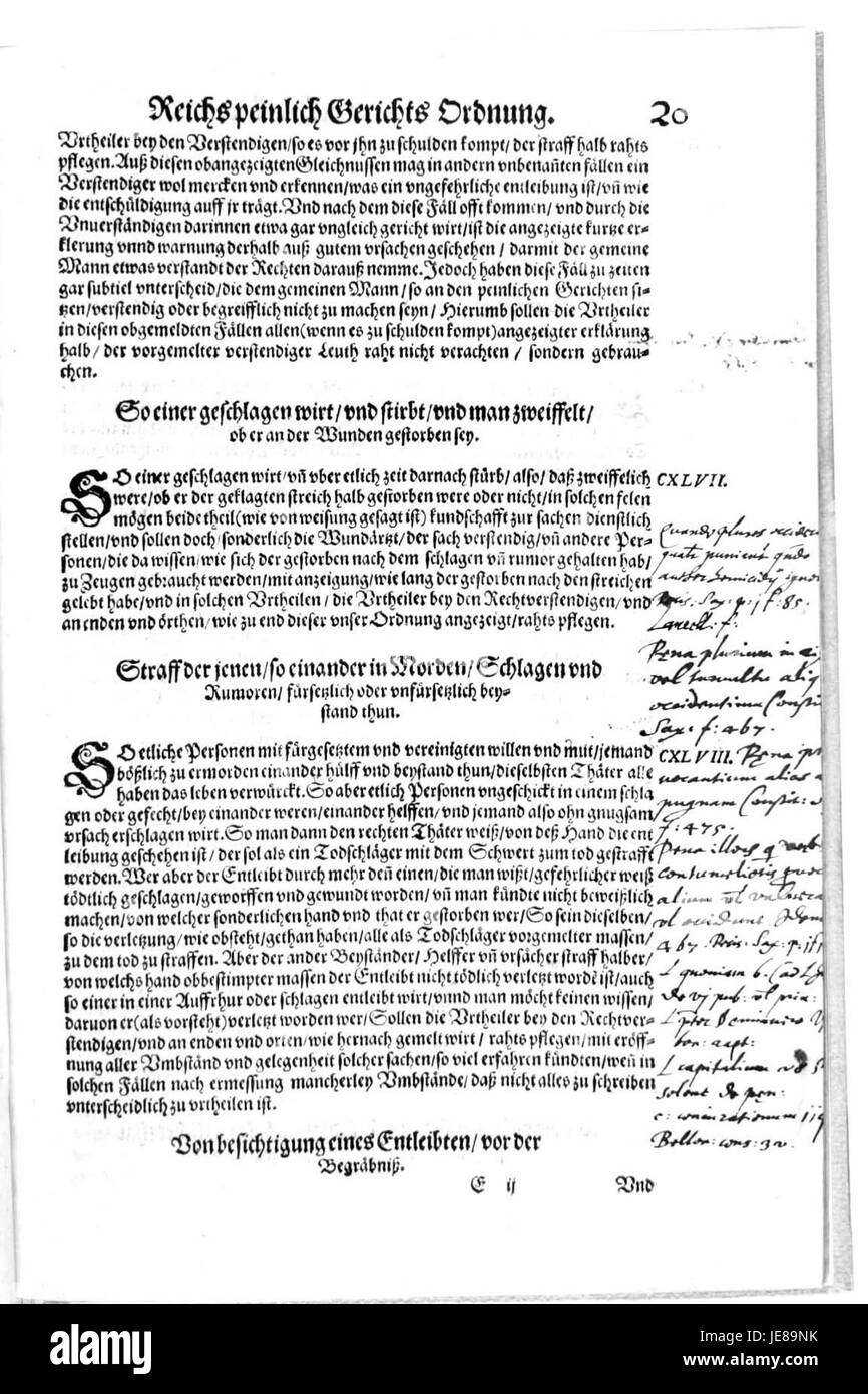 La "Constitutio criminalis Carolina" (1577) est un code juridique du Saint Empire romain germanique, décrivant les procédures pénales. Il a servi de fondement au droit pénal européen moderne et a marqué une réforme importante des systèmes judiciaires de l'époque. Banque D'Images