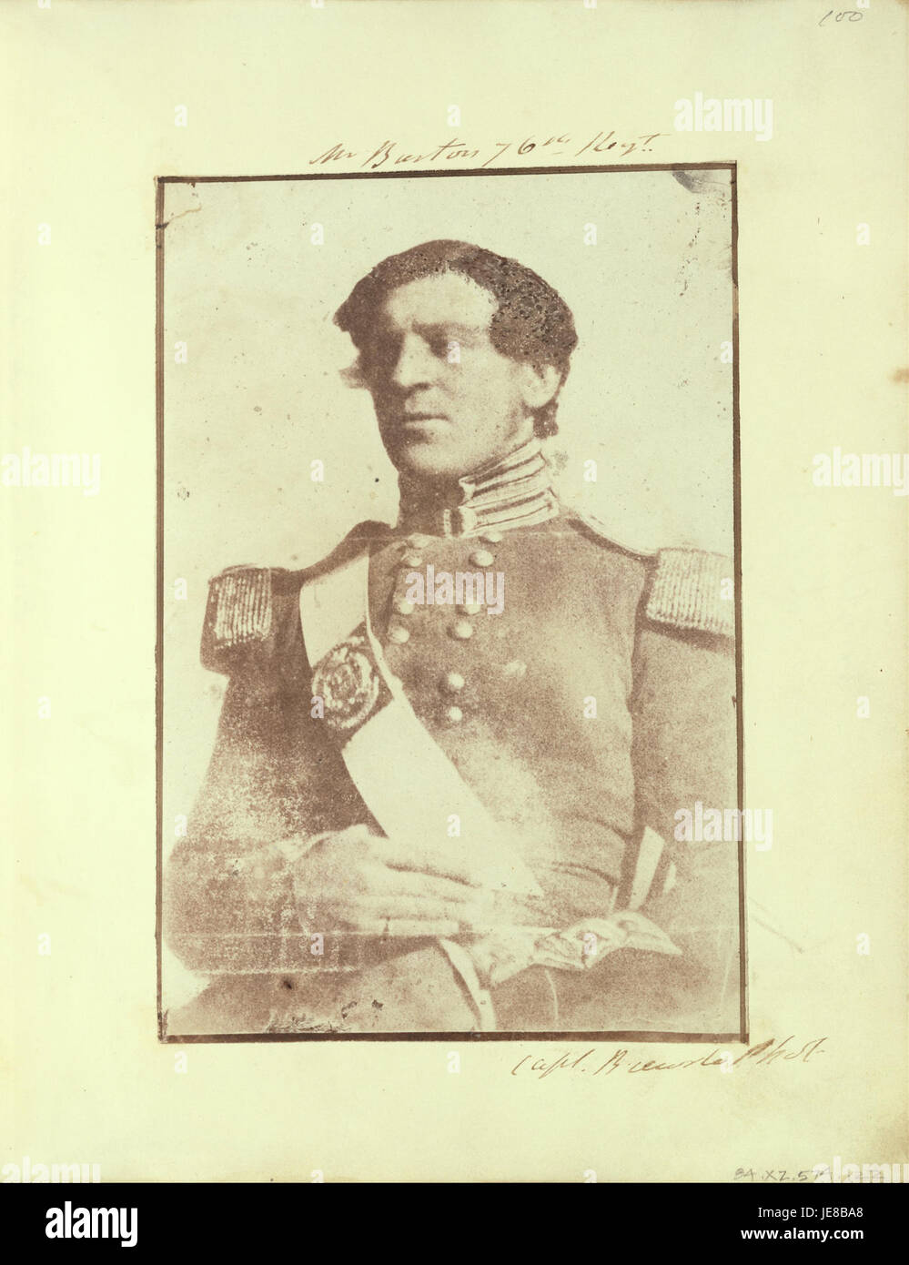 Le capitaine Henry Craigie Brewster (British - Portrait de M. Barton. - Banque D'Images Le capitaine Henry Craigie Brewster (British - Portrait de M. Barton. - Banque D'Images