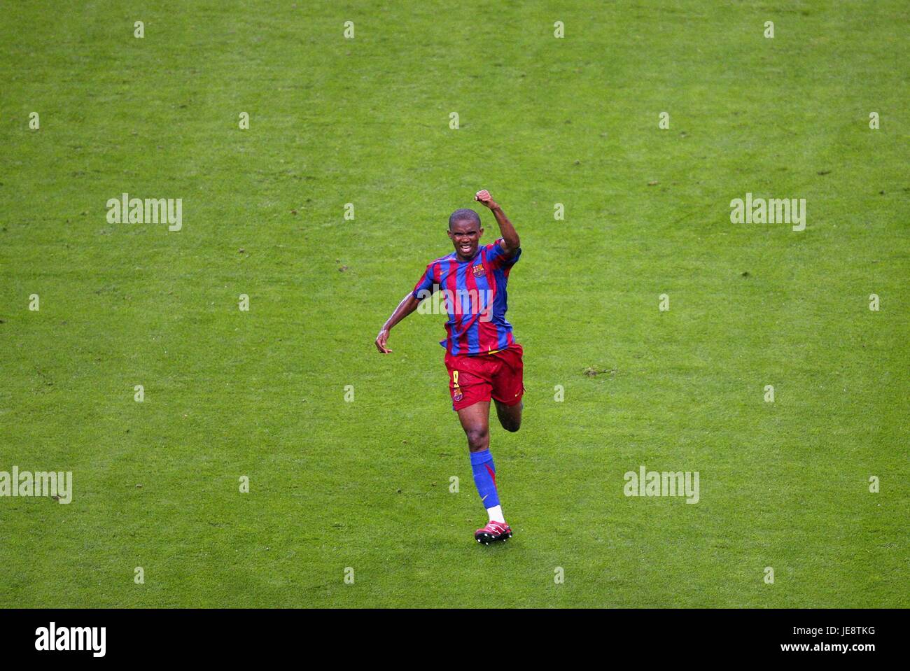 SAMUEL Eto'o le FC Barcelone ARSENAL V STADE DE FRANCE PARIS FRANCE 17 Mai 2006 Banque D'Images
