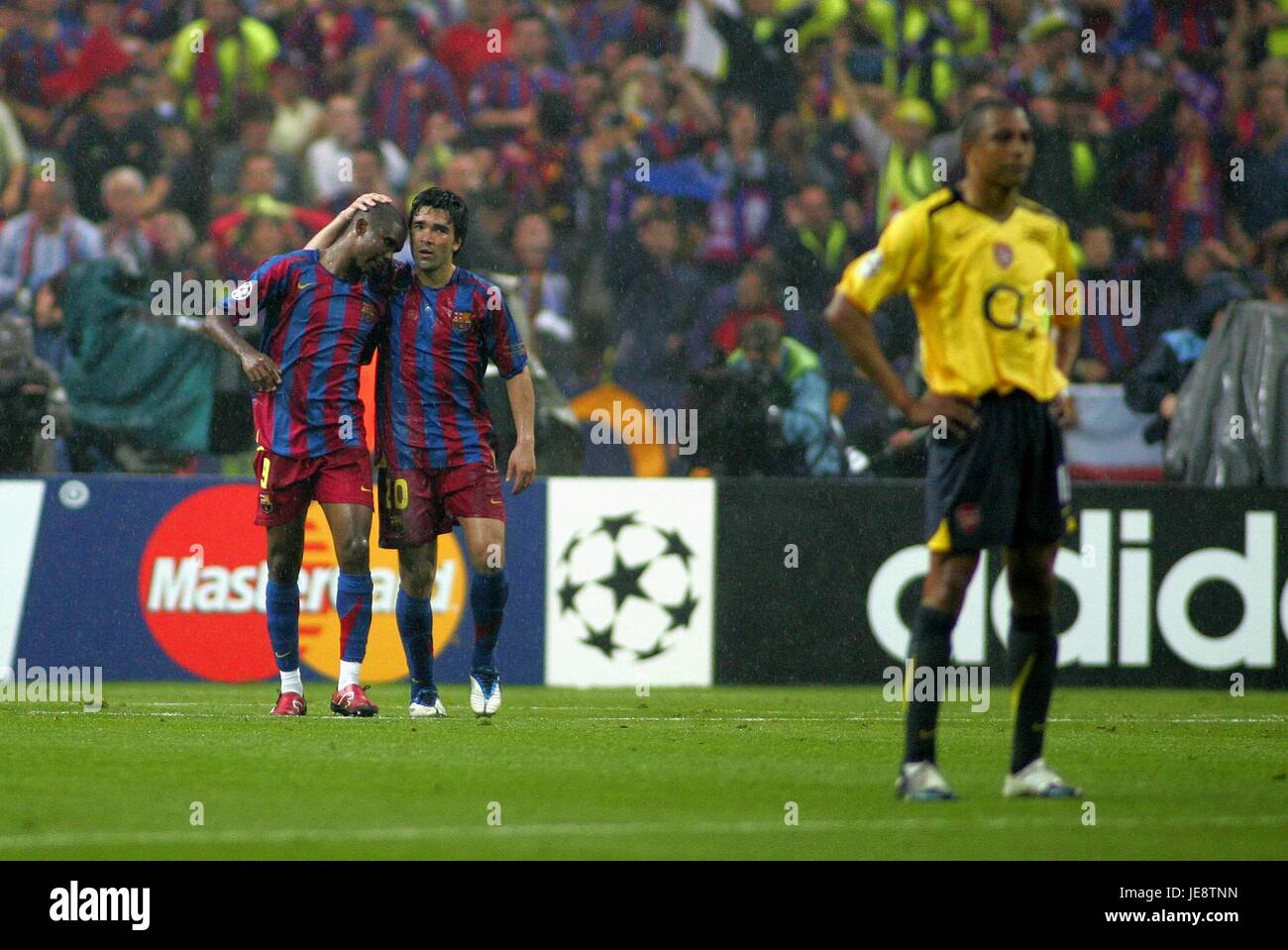 SAMUEL Eto'o, DECO & GILBERTO BARCELONE ARSENAL V STADE DE FRANCE PARIS FRANCE 17 Mai 2006 Banque D'Images