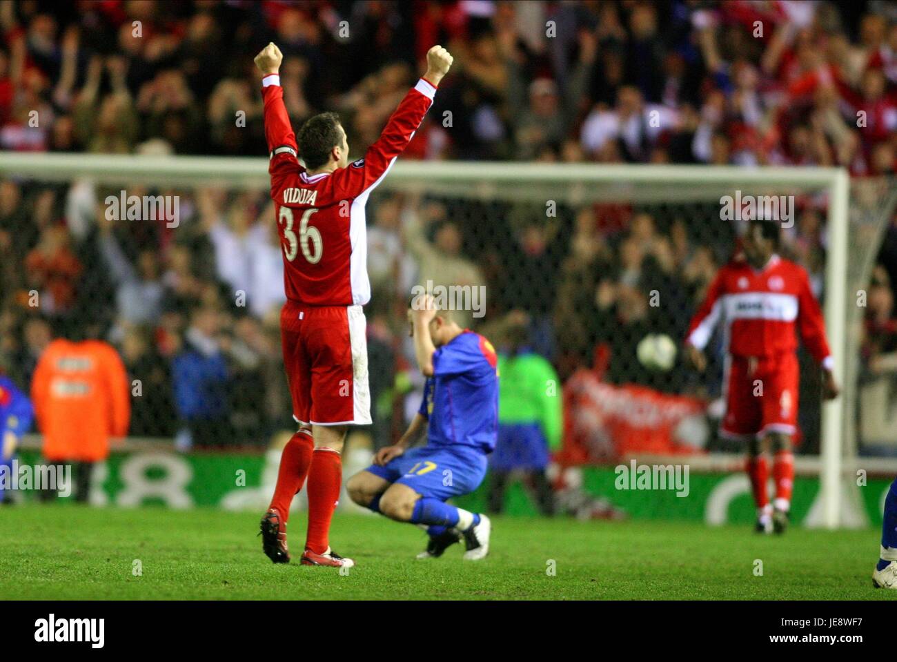 MARK VIDUKA À SIFFLET FINAL MIDDLESBROUGH STEAUA BUCAREST RIVERSIDE MIDDLESBROUGH ANGLETERRE 27 Avril 2006 Banque D'Images