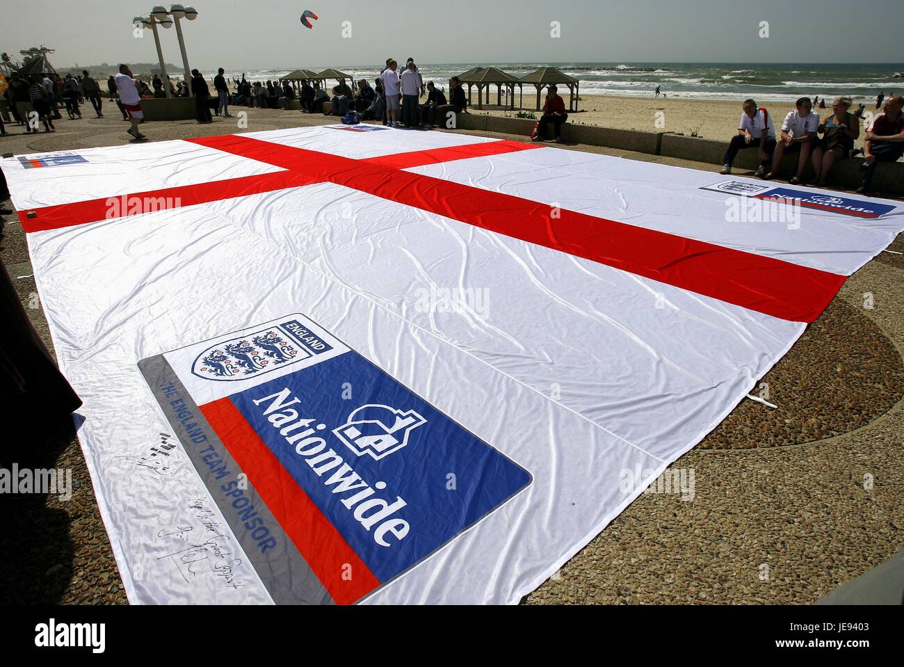ST.GEORGE'S FLAG À TEL AVIV ISRAËL V ANGLETERRE RAMAT GAN STADIUM TEL AVIV ISRAËL 24 Mars 2007 Banque D'Images